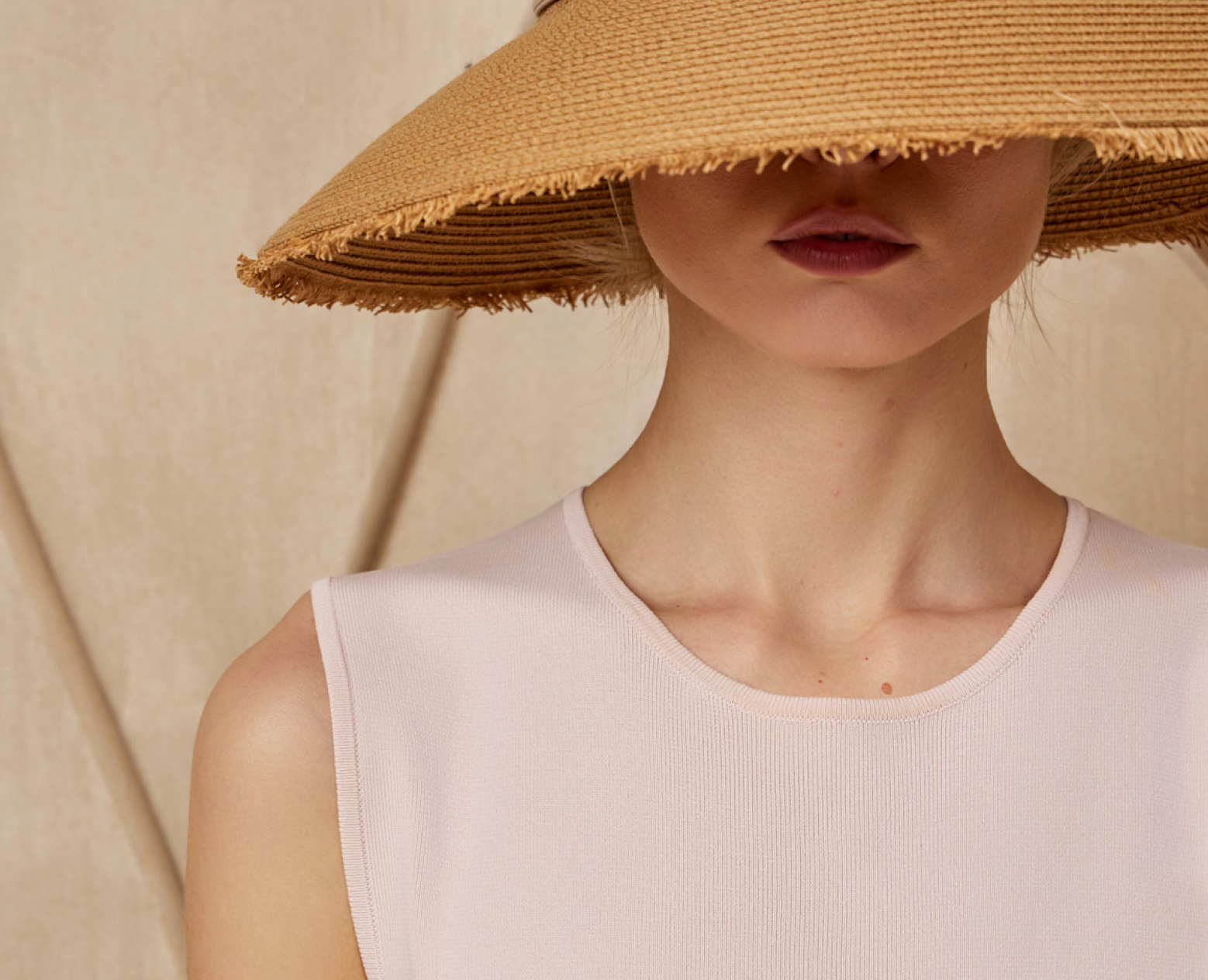 Presentation for fashion studio Dispacci — Маркетинг на Dprofile