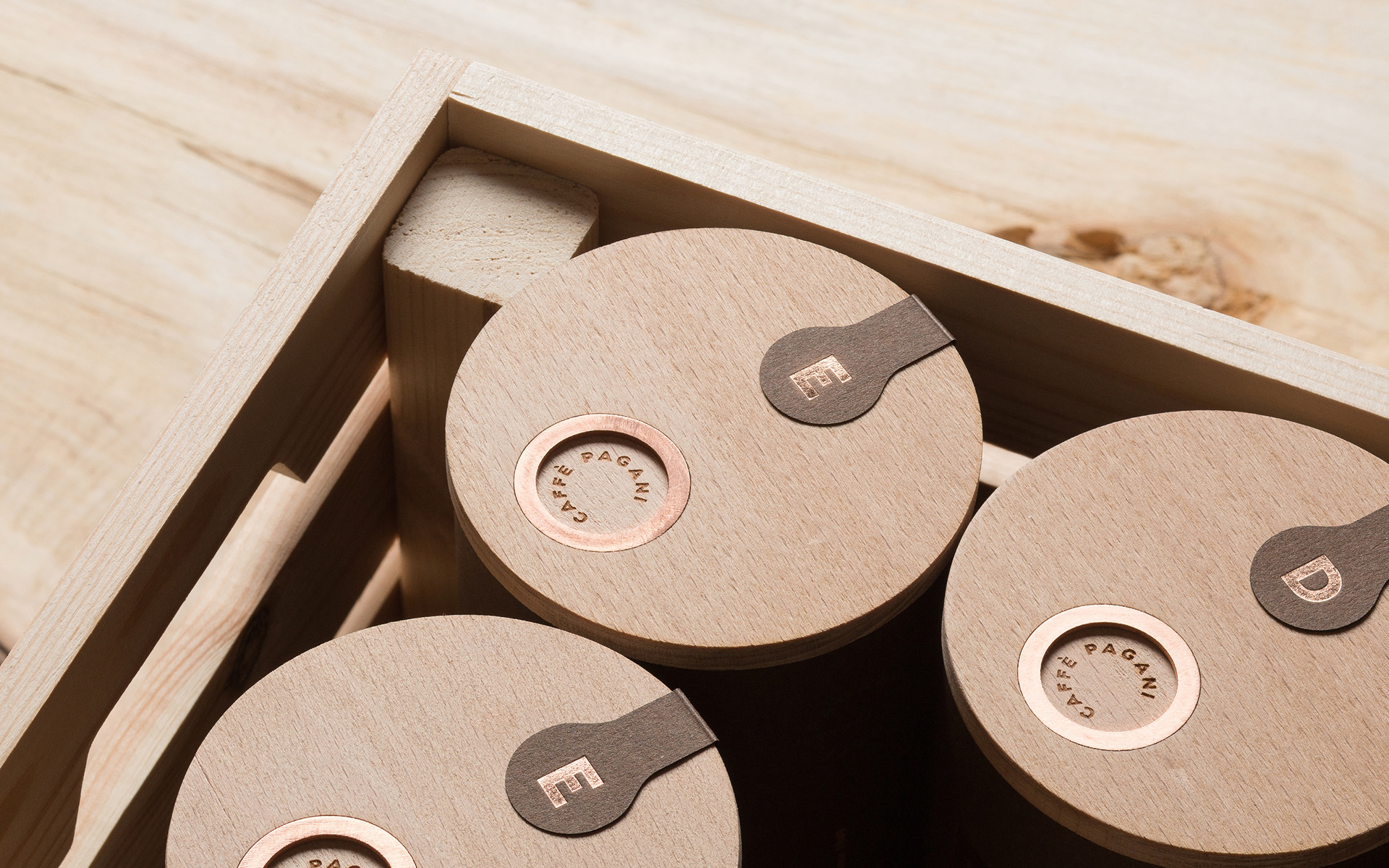 Caffè Pagani — Изображение №15 — Брендинг, Графика на Dprofile