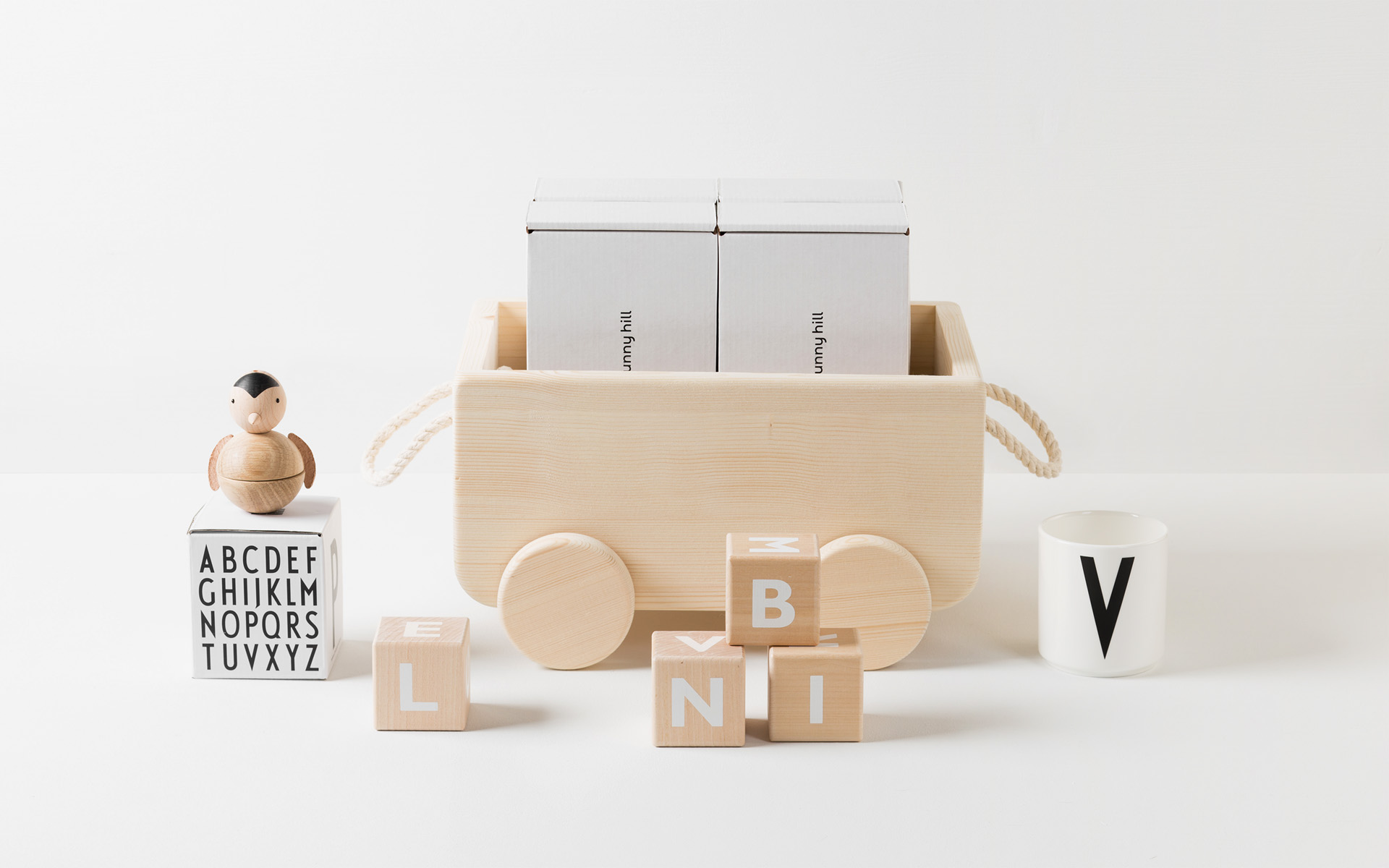 Bunny Hill — Изображение №16 — Брендинг, Графика на Dprofile