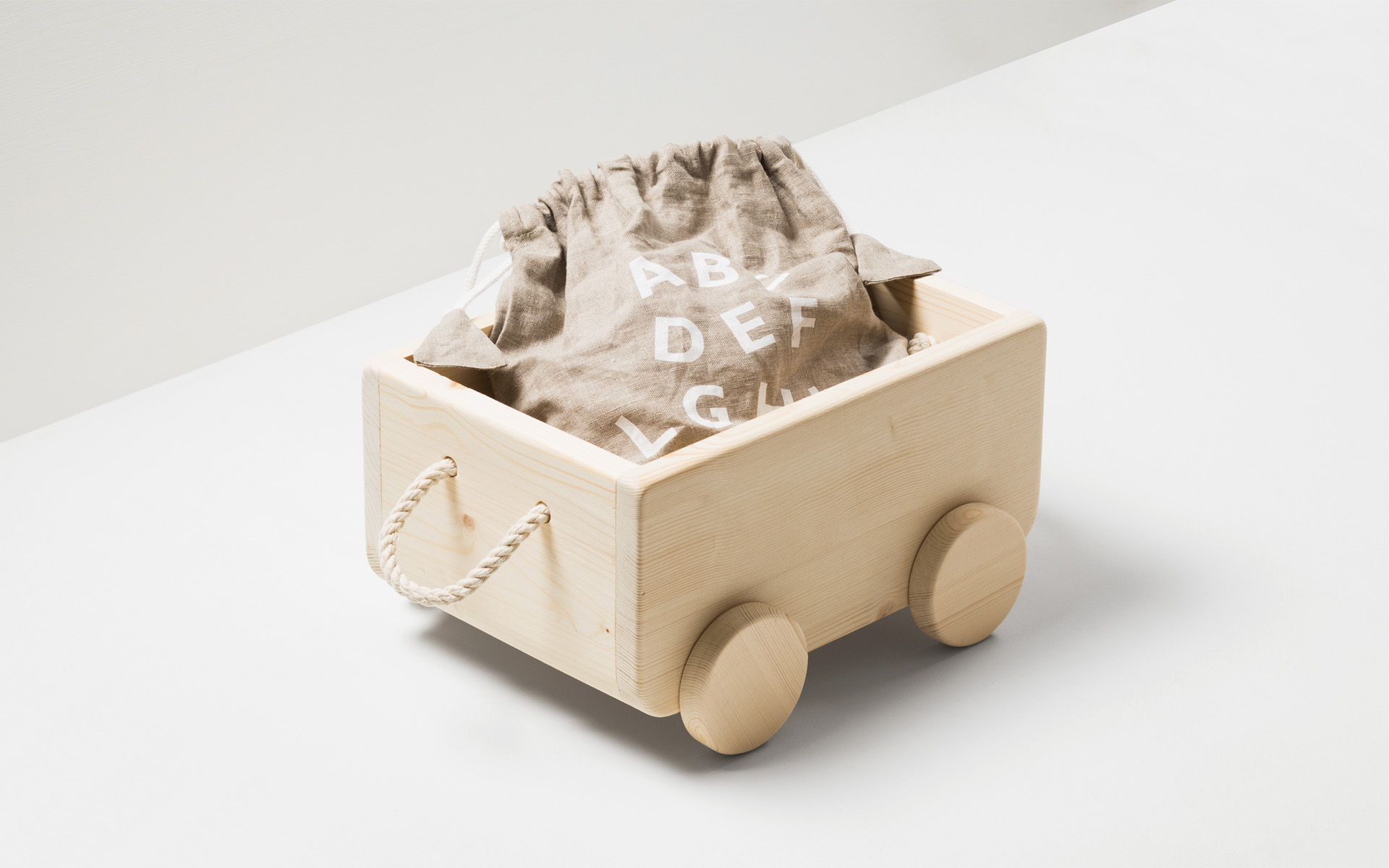 Bunny Hill — Изображение №6 — Брендинг, Графика на Dprofile