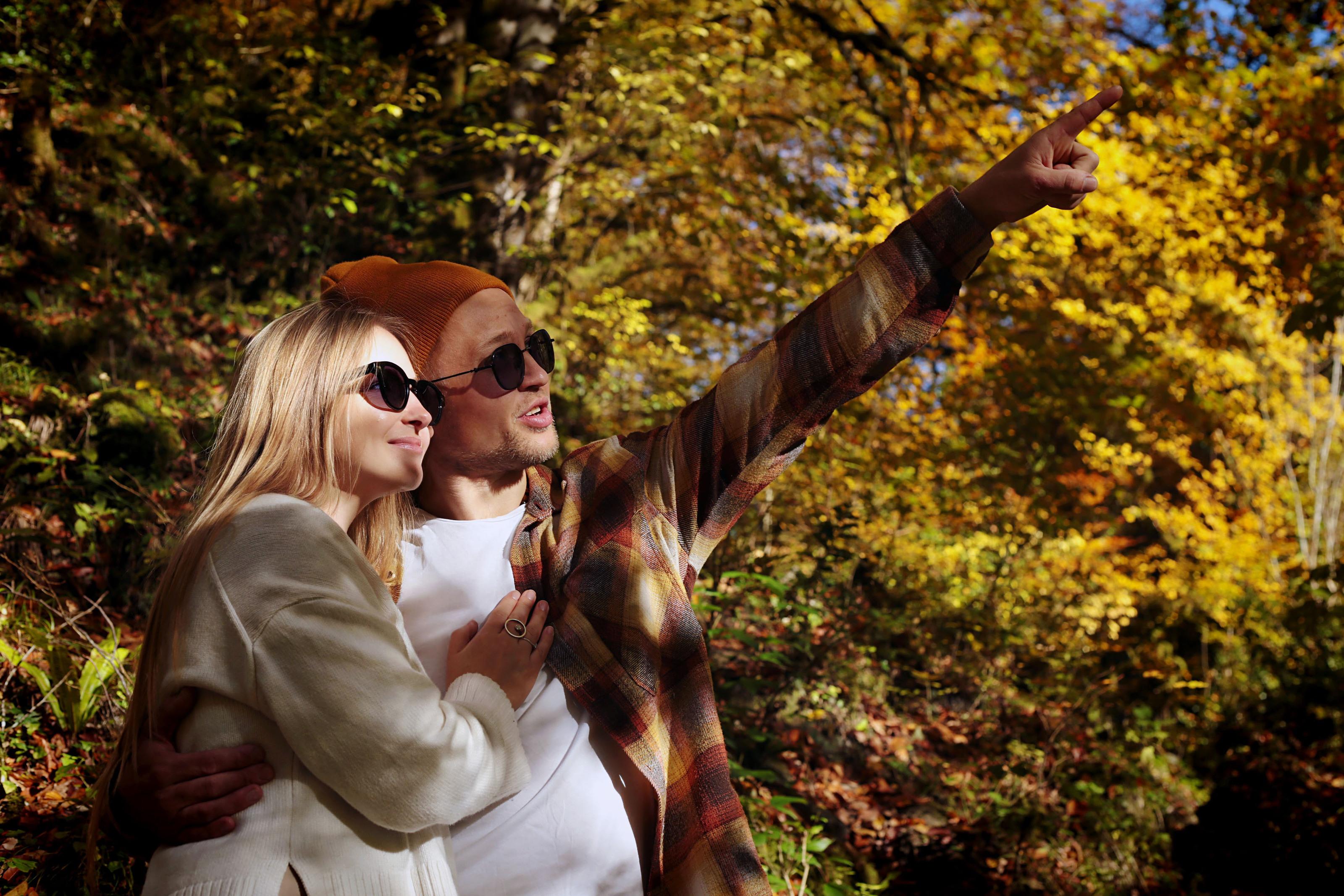 Фирменный стиль | полиграфия для глэмпинга — Изображение №2 — Брендинг на Dprofile