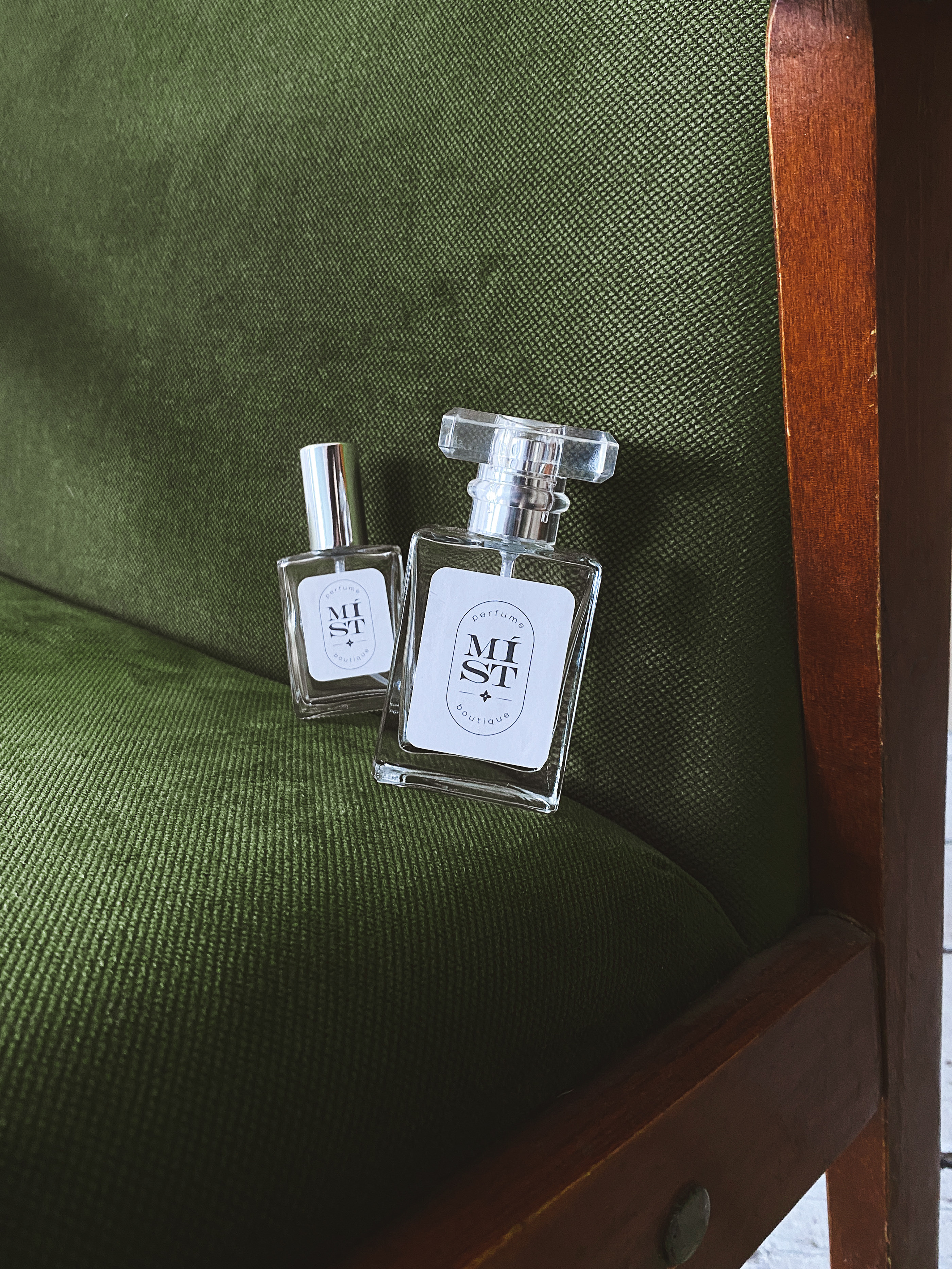 Mist - perfume boutique — Изображение №33 — Брендинг, Графика на Dprofile