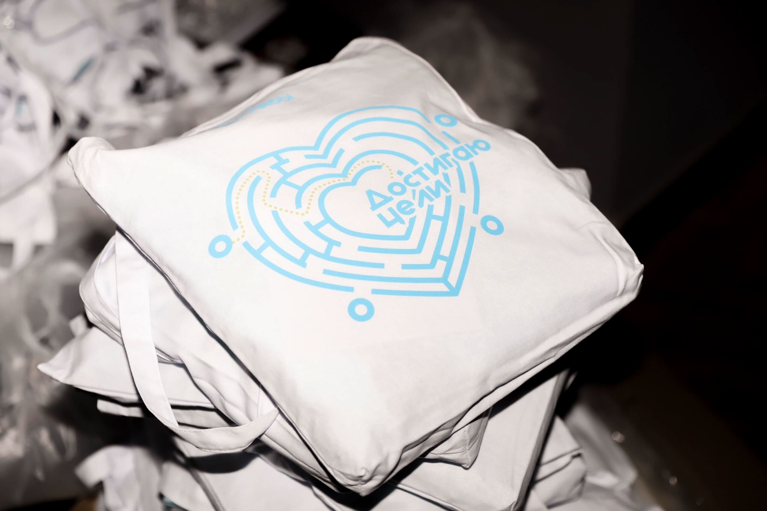 Всероссийский форум «Мы с Невы» — Изображение №15 — Брендинг, Маркетинг на Dprofile