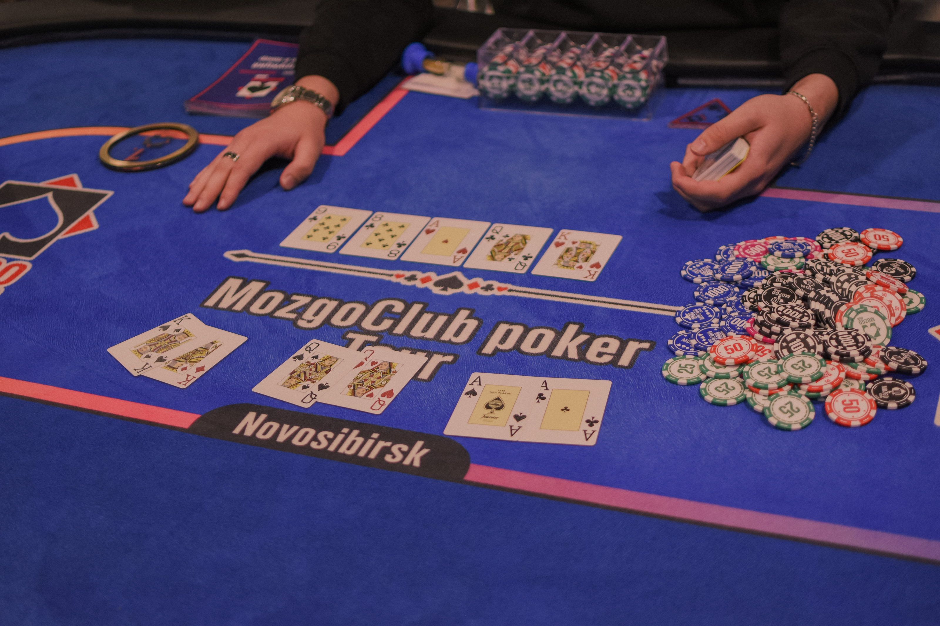 Покер-клуб "Mozgoclub" 🧠 — Изображение №27 — Брендинг на Dprofile