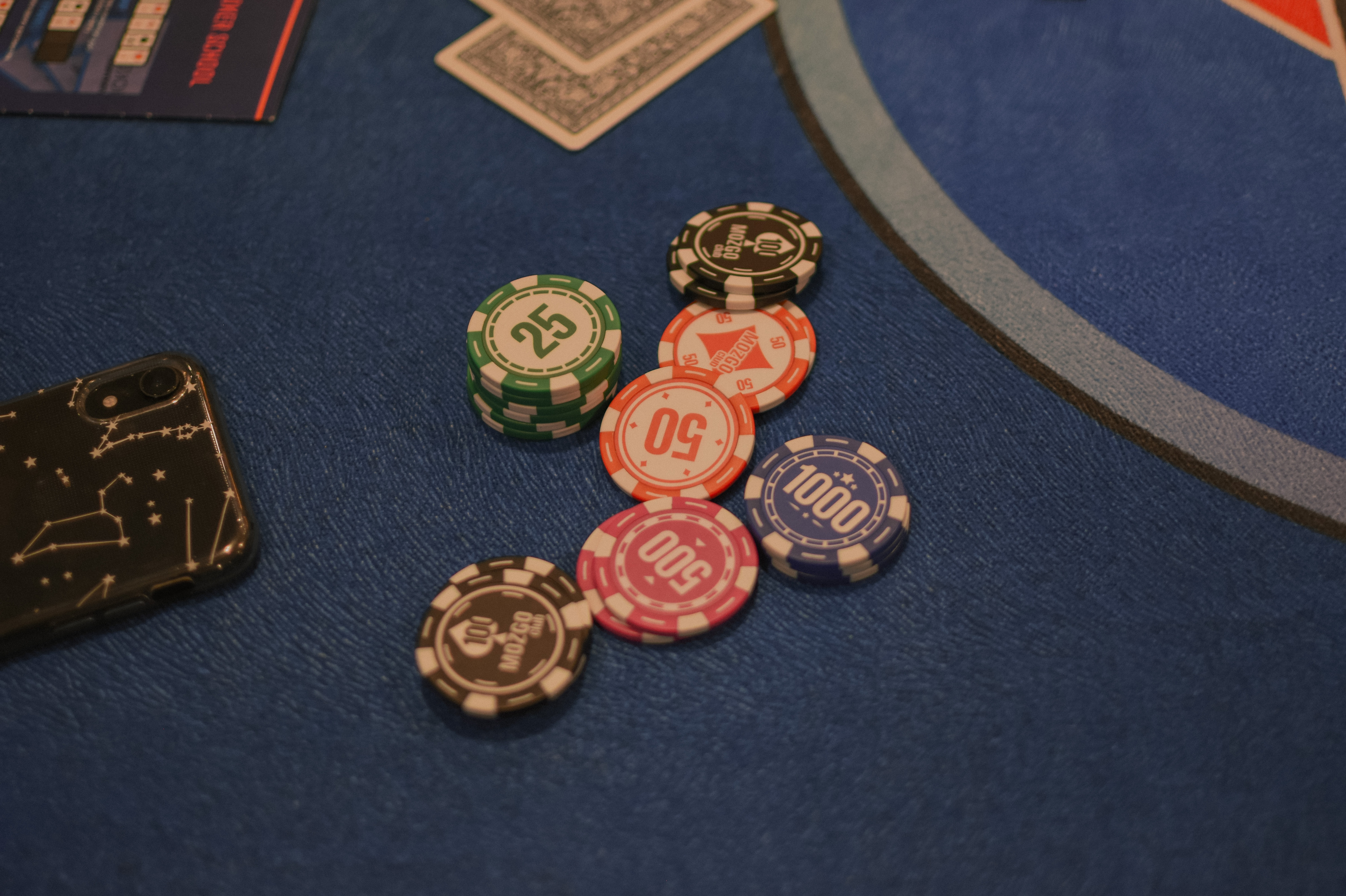 Покер-клуб "Mozgoclub" 🧠 — Изображение №29 — Брендинг на Dprofile