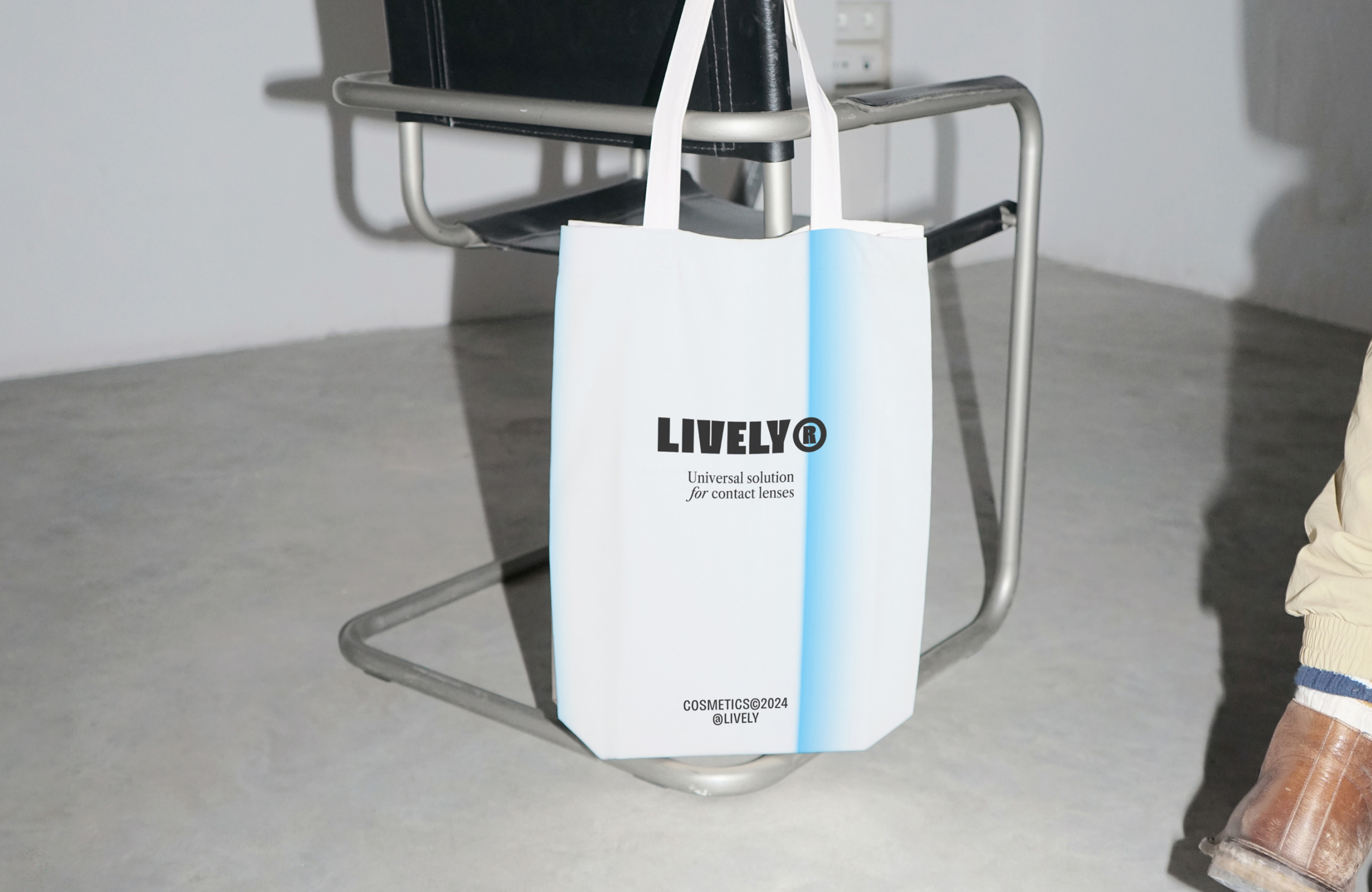 LIVELY — Изображение №13 — Брендинг, Графика на Dprofile