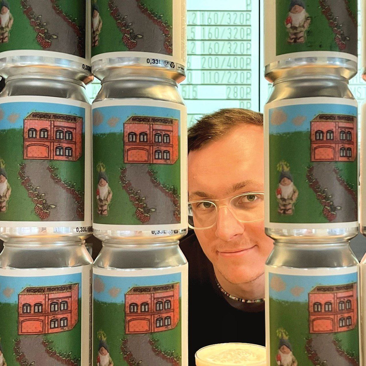 Этикетка для Hoppy Monday's × ta-ta meadry. — Изображение №3 — Иллюстрация, Графика на Dprofile