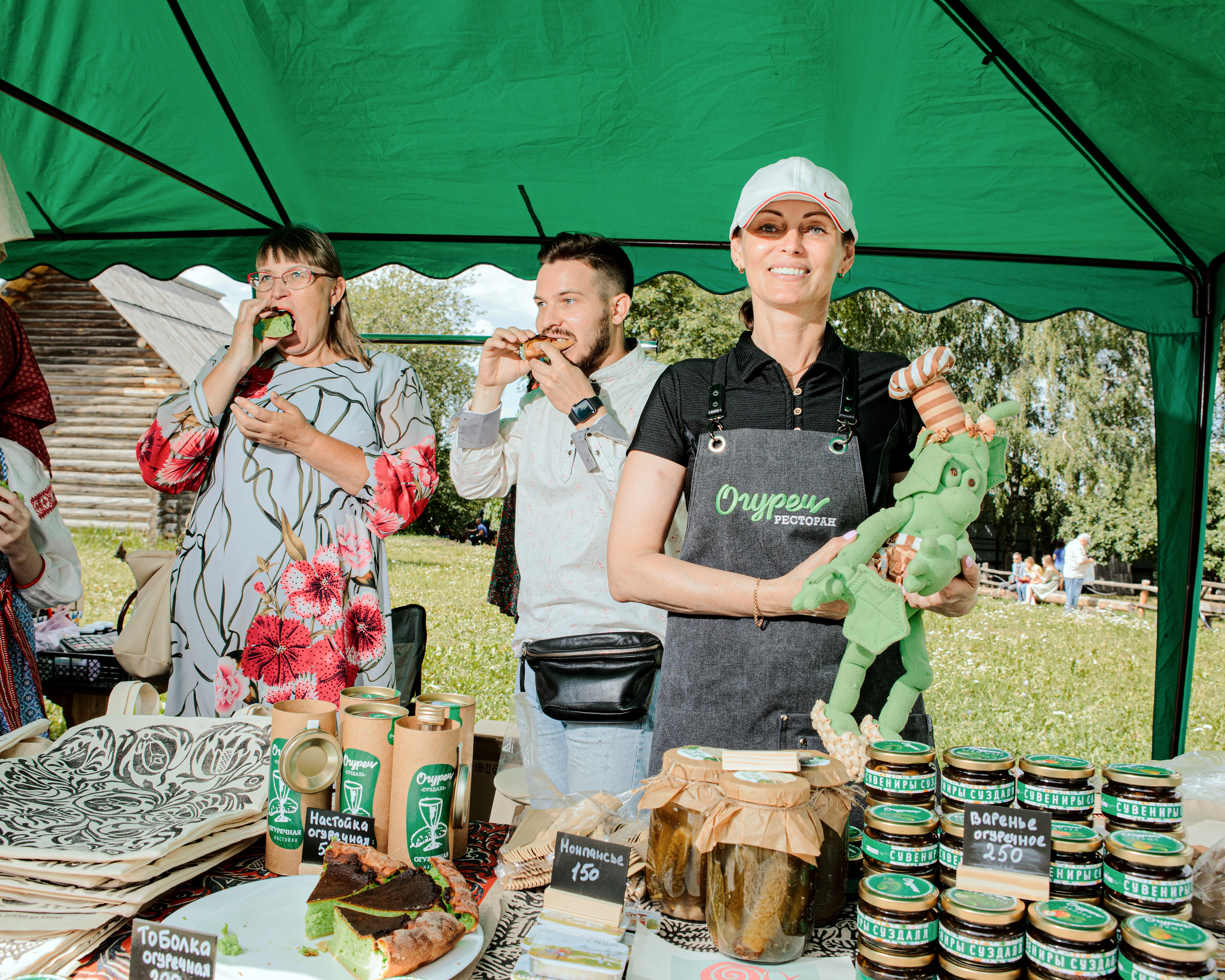 XX Юбилейный День Огурца - для Tinkoff Journal — Изображение №44 — Иллюстрация на Dprofile