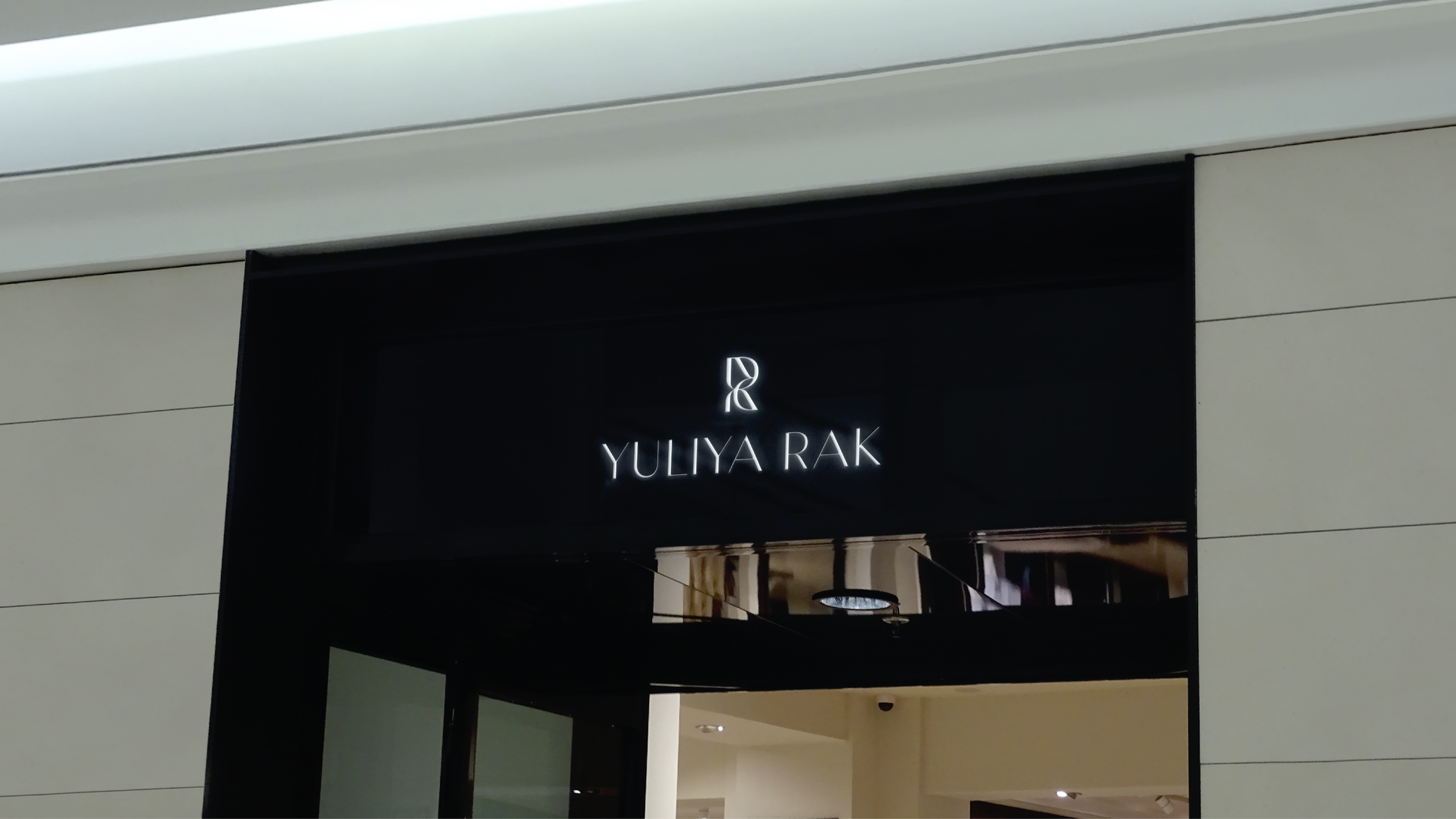 Logo for the clothing brand YULIYA RAK — Изображение №9 — Брендинг на Dprofile