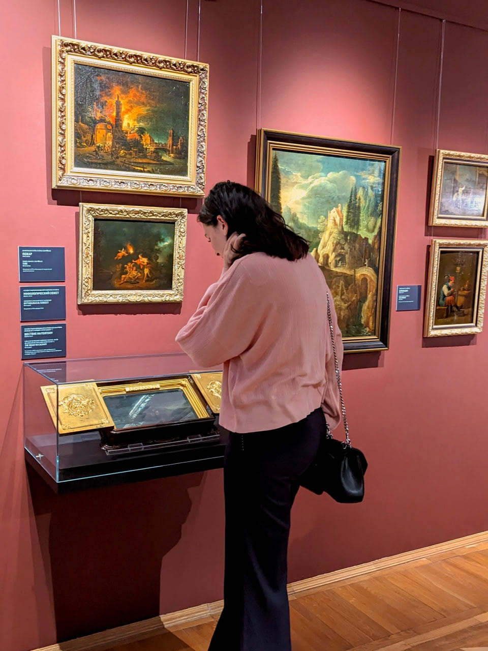 Дизайн-проект выставочного зала для музея — Изображение №1 — Брендинг на Dprofile