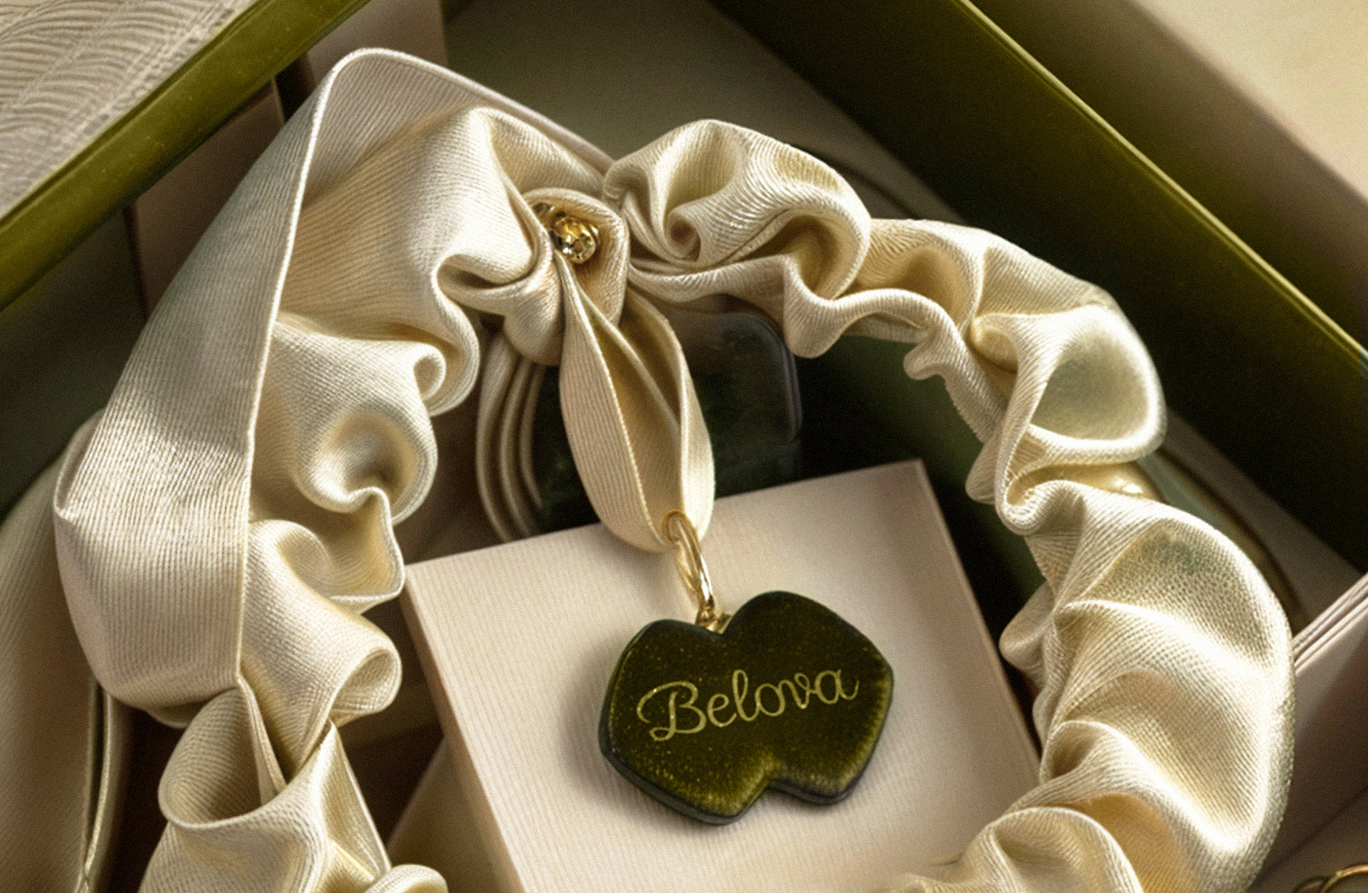 ЛОГОТИП ДЛЯ БРЕНДА НИЖНЕГО БЕЛЬЯ, УКРАШЕНИЙ И ПИРСИНГА — Изображение №11 — Графика на Dprofile