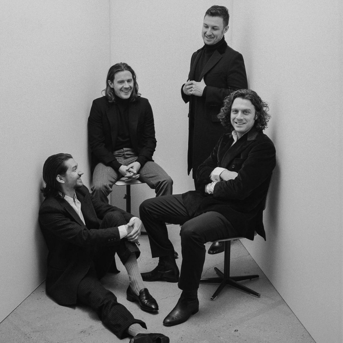 Long Read Arctic Monkeys | Лонгрид Arctic Monkeys — Изображение №21 — Интерфейсы, Графика на Dprofile