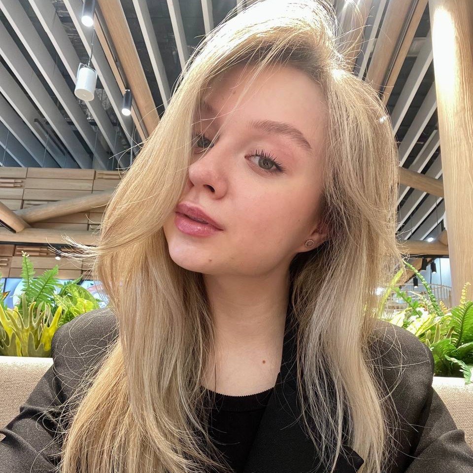 Аватар пользователя Арина Черемнова