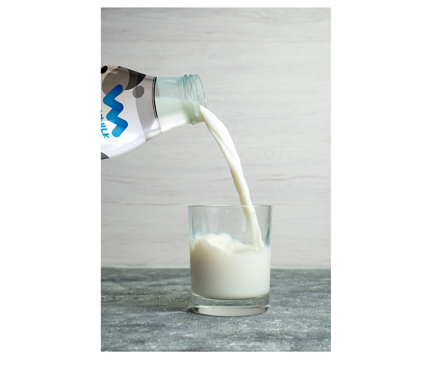 Дизайн этикетки на бутылку молока — Изображение №11 — Брендинг, Иллюстрация на Dprofile