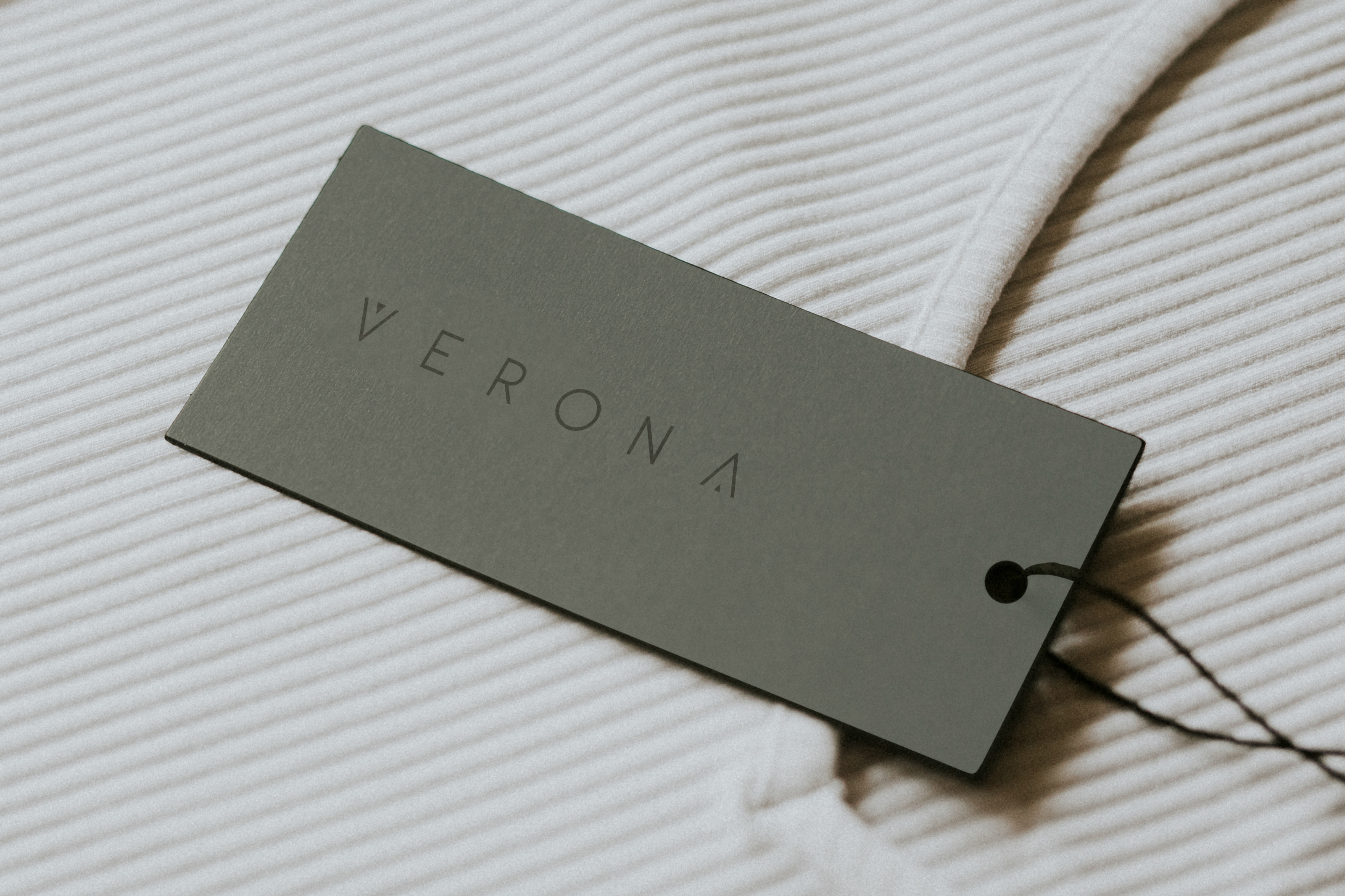 VERONA - Italian shoes&bags boutique — Изображение №1 — Брендинг на Dprofile
