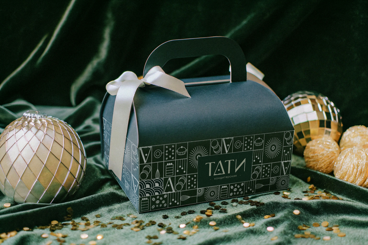 "Tati cake" brand design / "Тати" айдентика — Изображение №1 — Брендинг на Dprofile