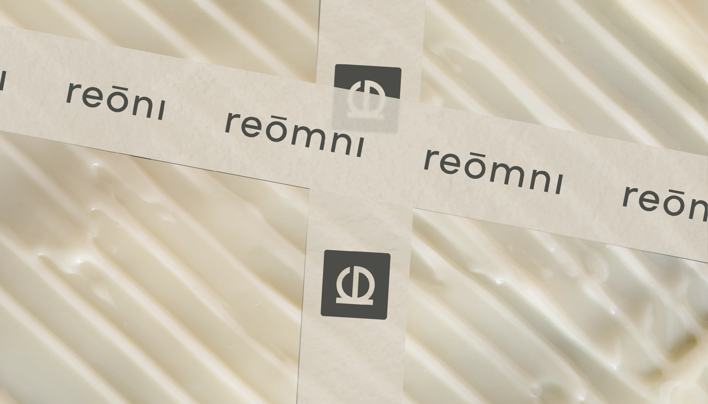 reomni / брендинг косметологической клиники — Изображение №4 — Брендинг на Dprofile