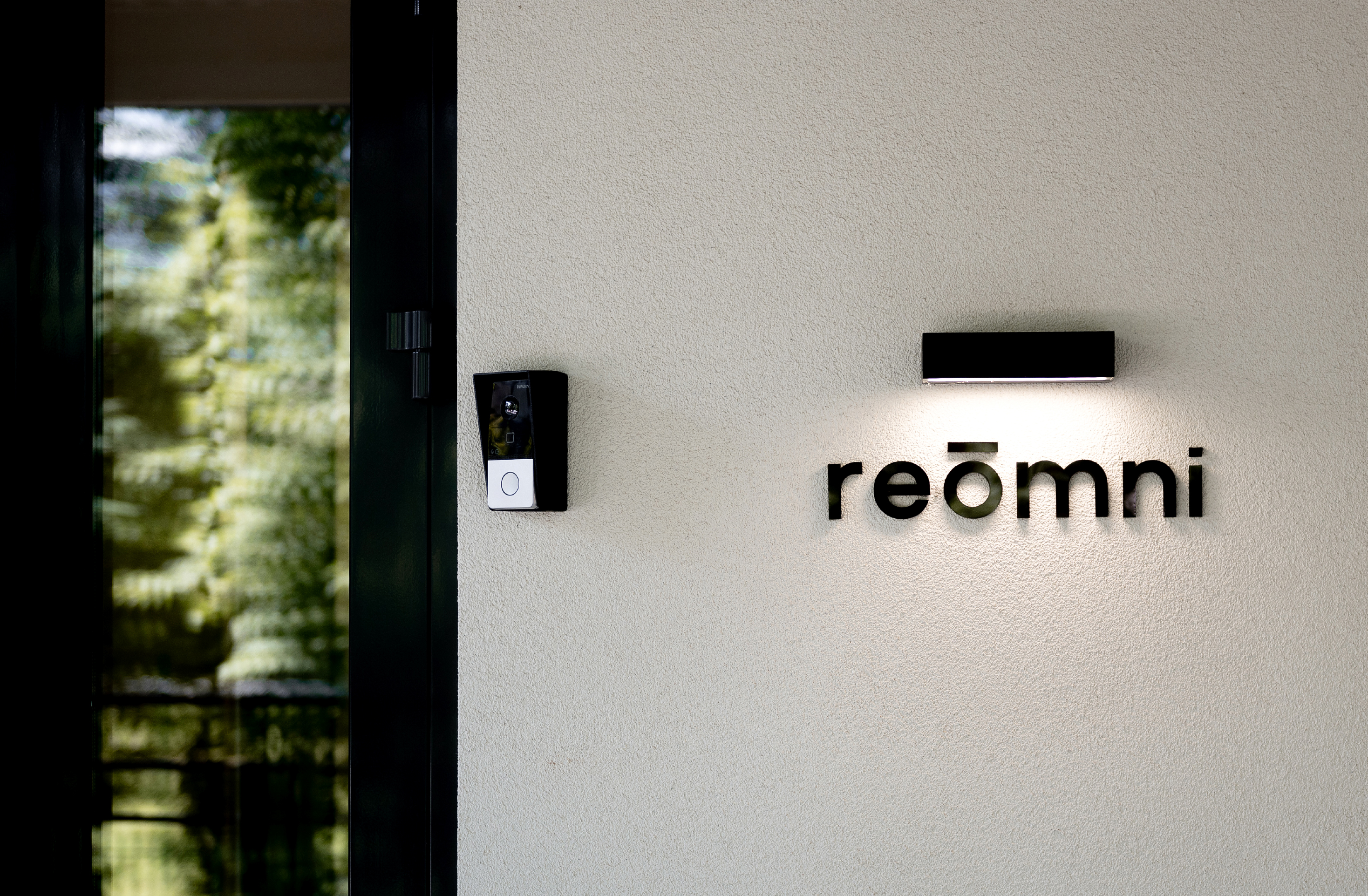 reomni / брендинг косметологической клиники — Изображение №1 — Брендинг на Dprofile