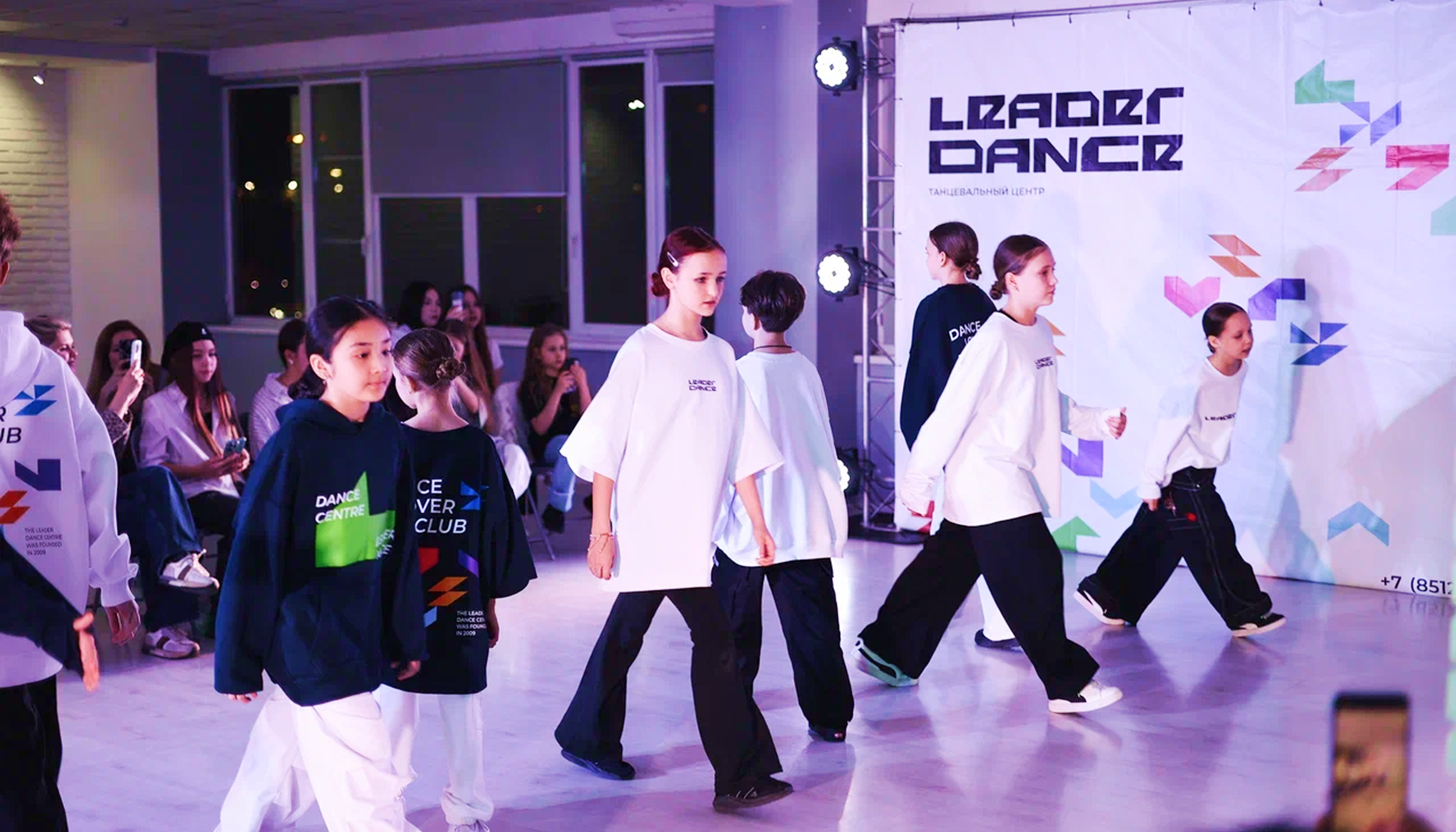 LEADER DANCE / Фирменный мерч — Изображение №10 — Брендинг на Dprofile
