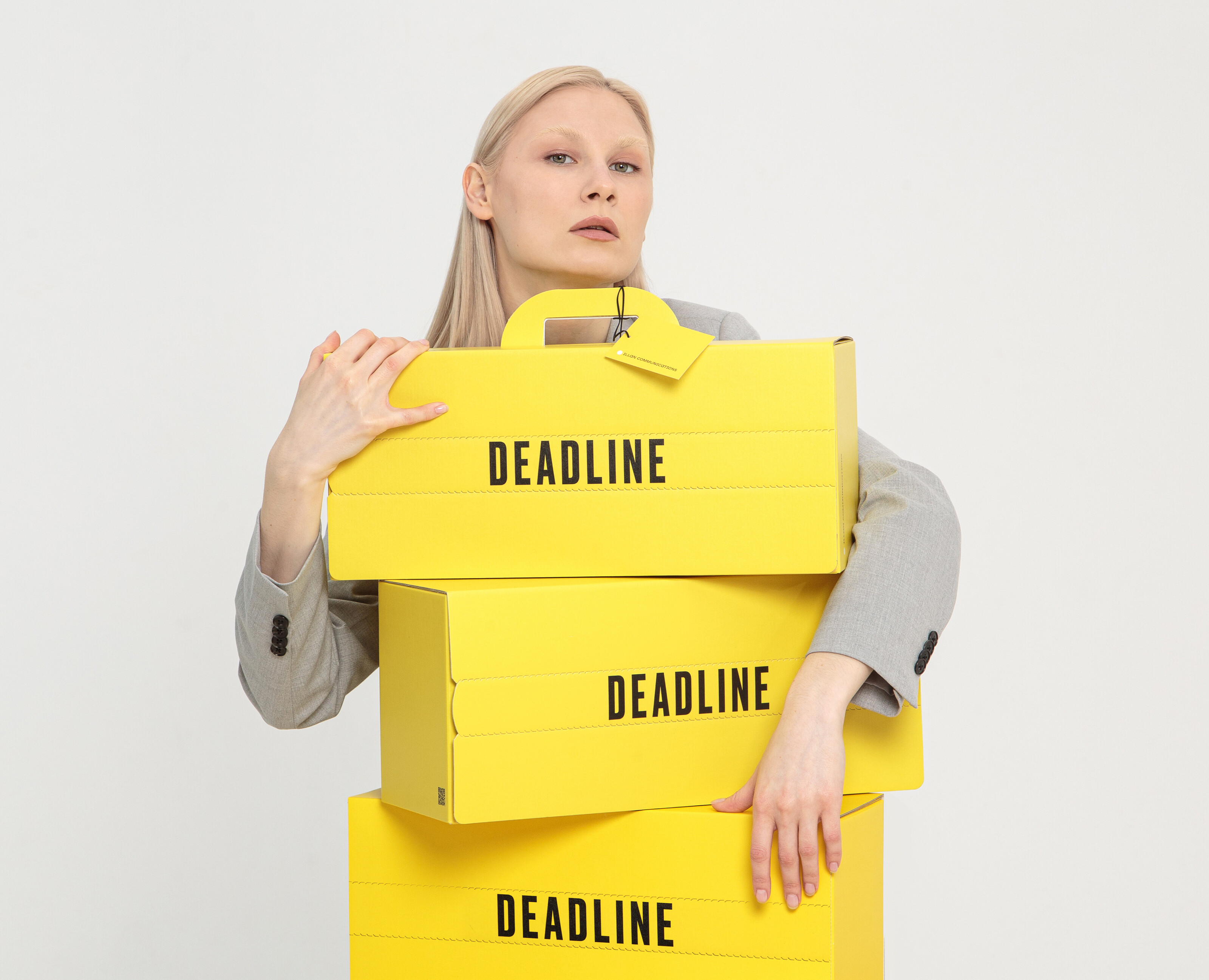 DEADLINE BOX — Брендинг, Маркетинг на Dprofile