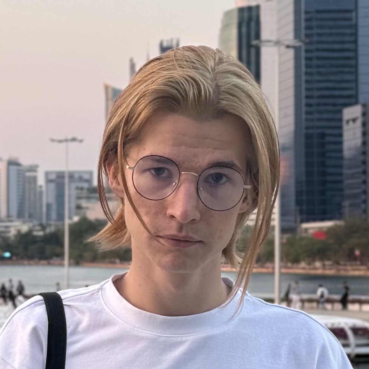 Аватар пользователя Artem Kolesov