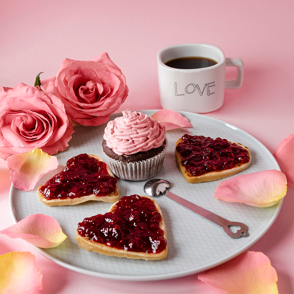 Логотип, фирменный стиль, кофейня "Little Pancakes" — Изображение №9 — Брендинг, Графика на Dprofile