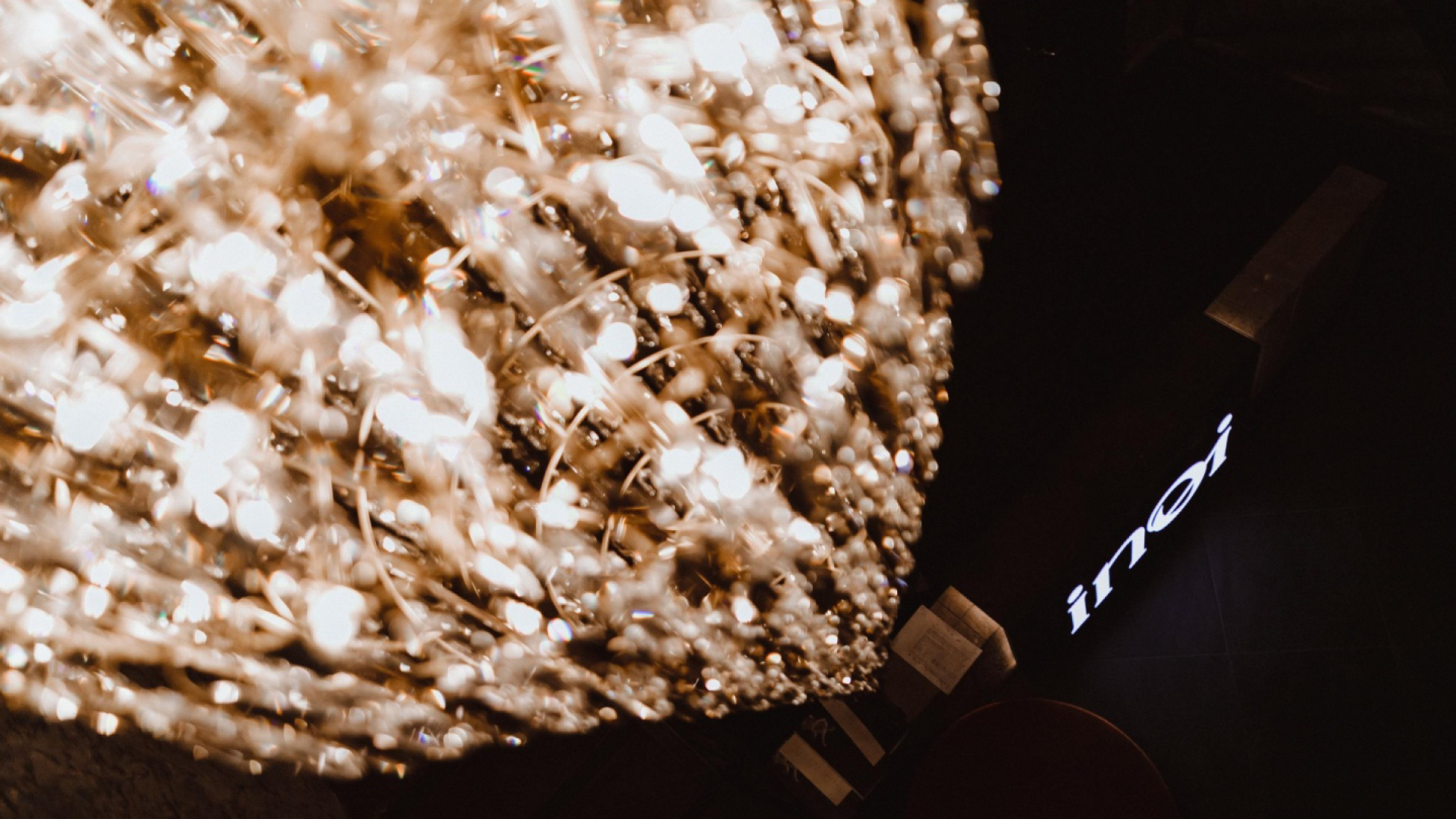 Logo and Brand Identity | Лаунж — Изображение №2 — Брендинг, Графика на Dprofile