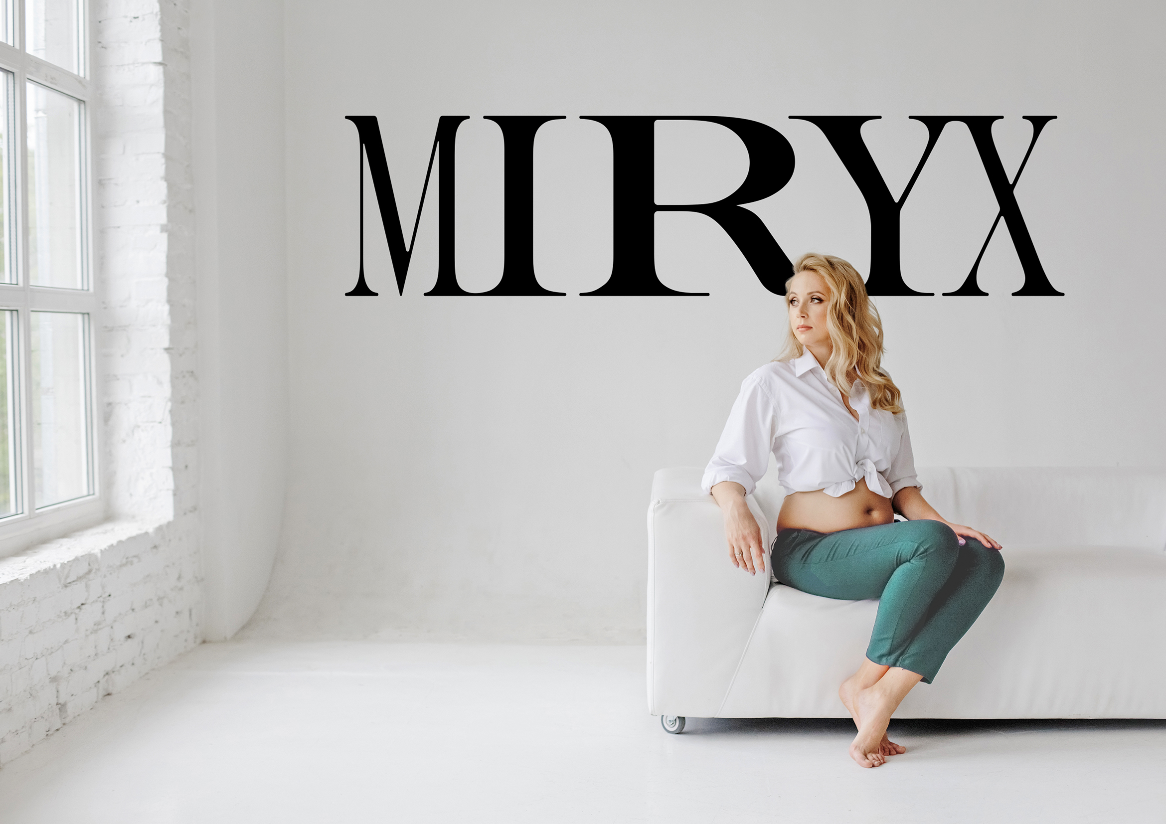 MIRYX. Логотип российского бренда женской одежды size plus. — Изображение №1 — Брендинг на Dprofile