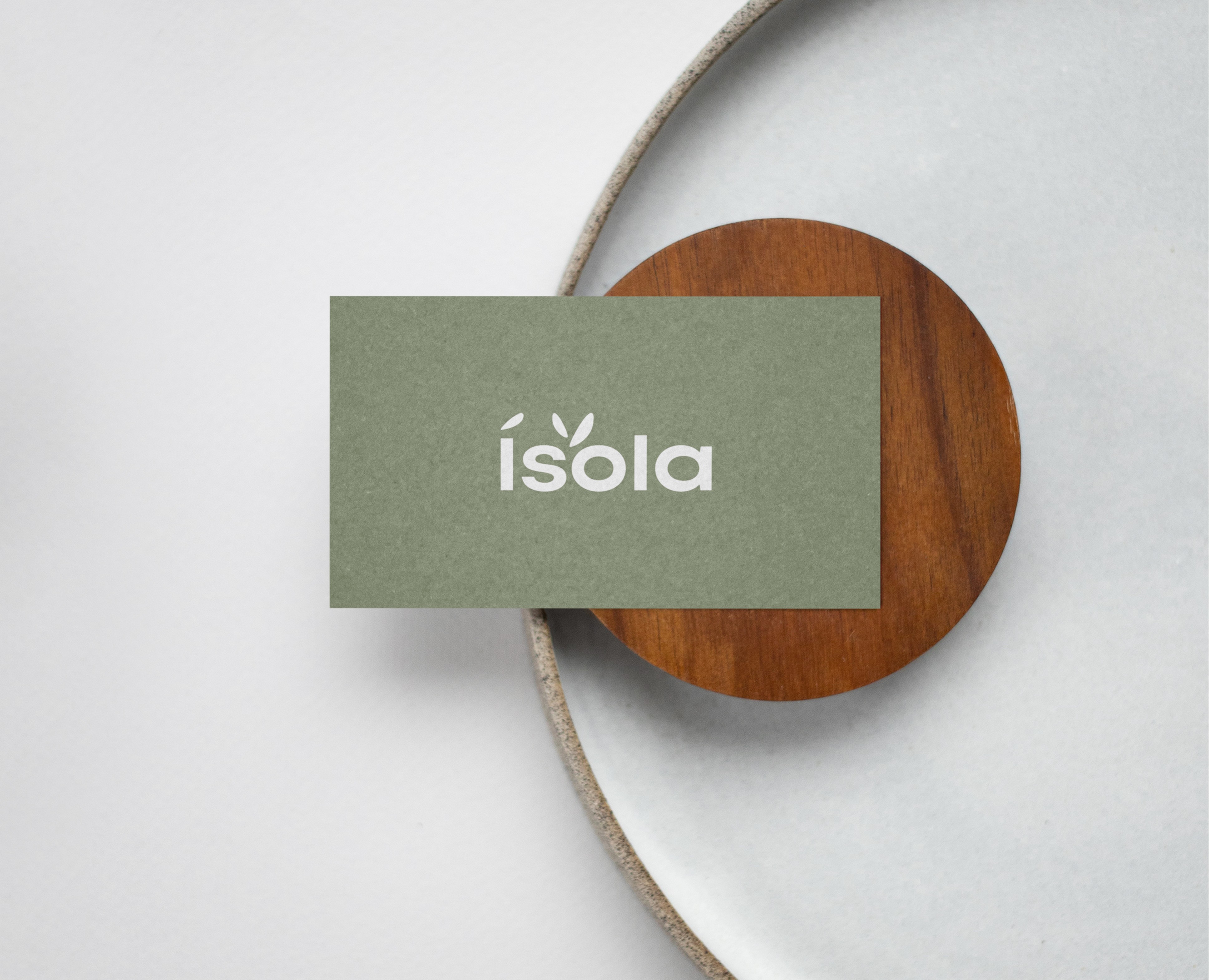 Логотип: Isola — бренд трикотажных изделий на Dprofile