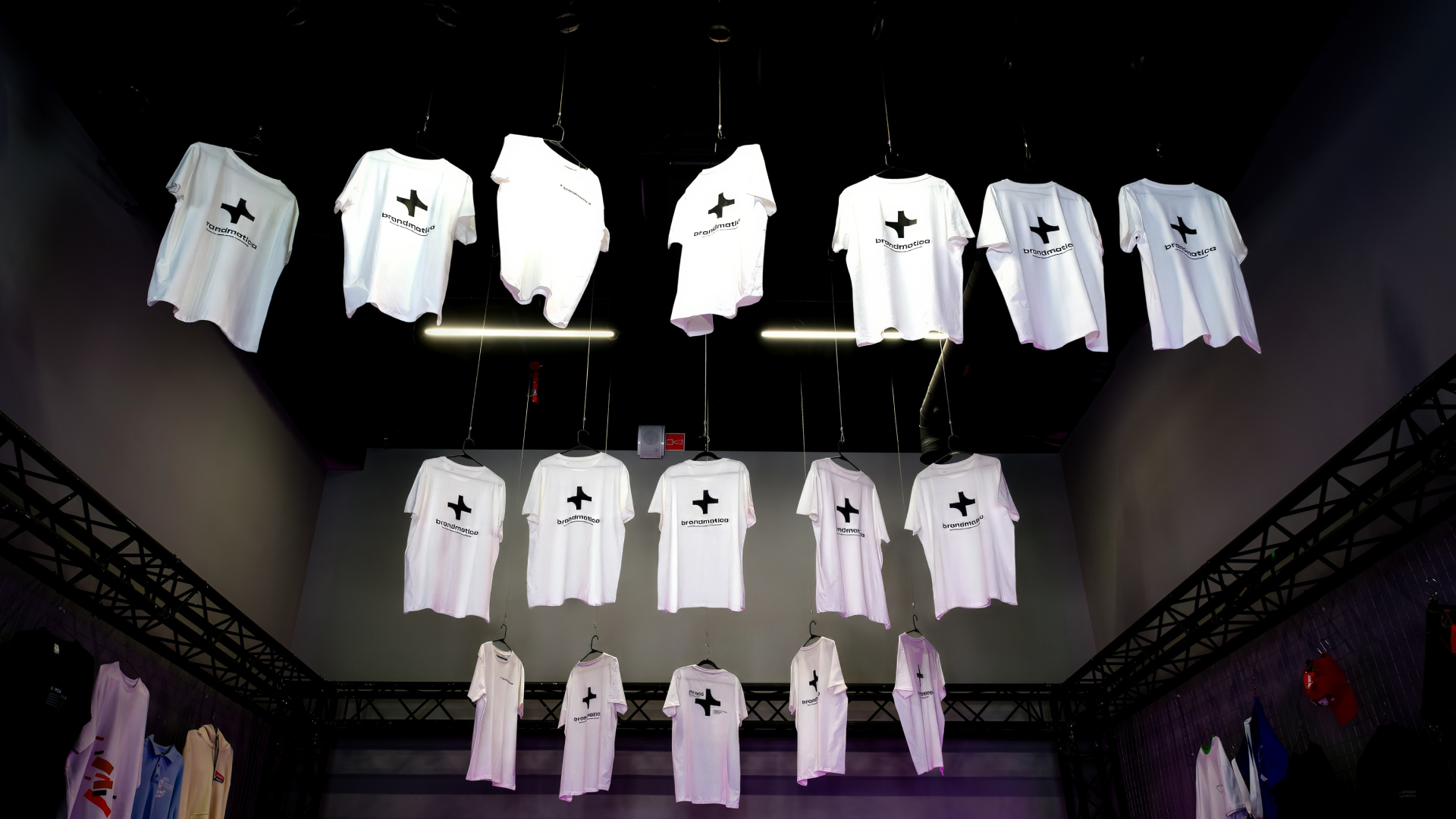 Мерч для флагманского мероприятия — Изображение №10 — Брендинг на Dprofile