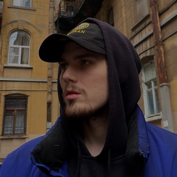 Аватар пользователя Арсений Дюжев