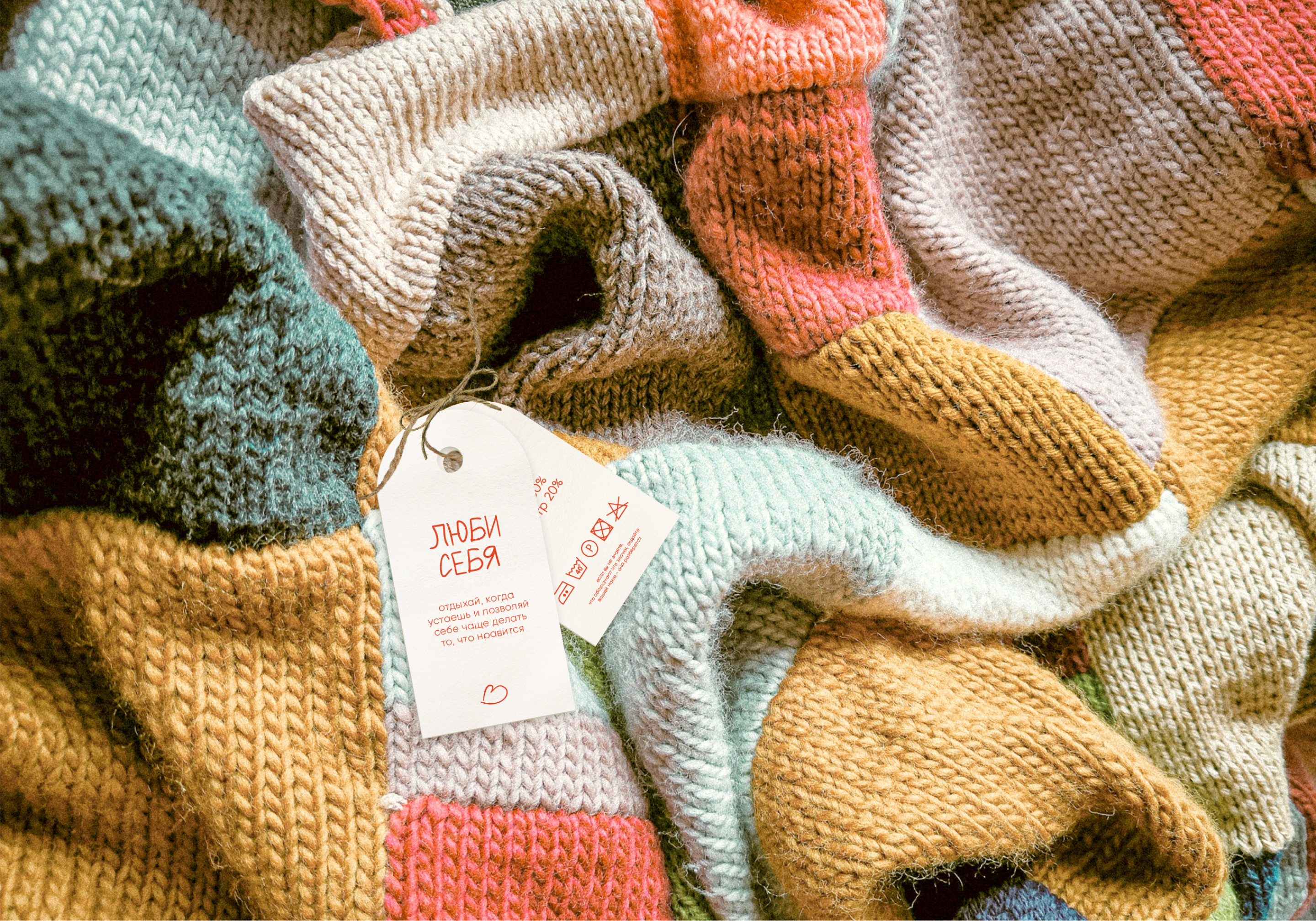 Бренд вязаной одежды "Варежка" — Изображение №4 — Брендинг на Dprofile