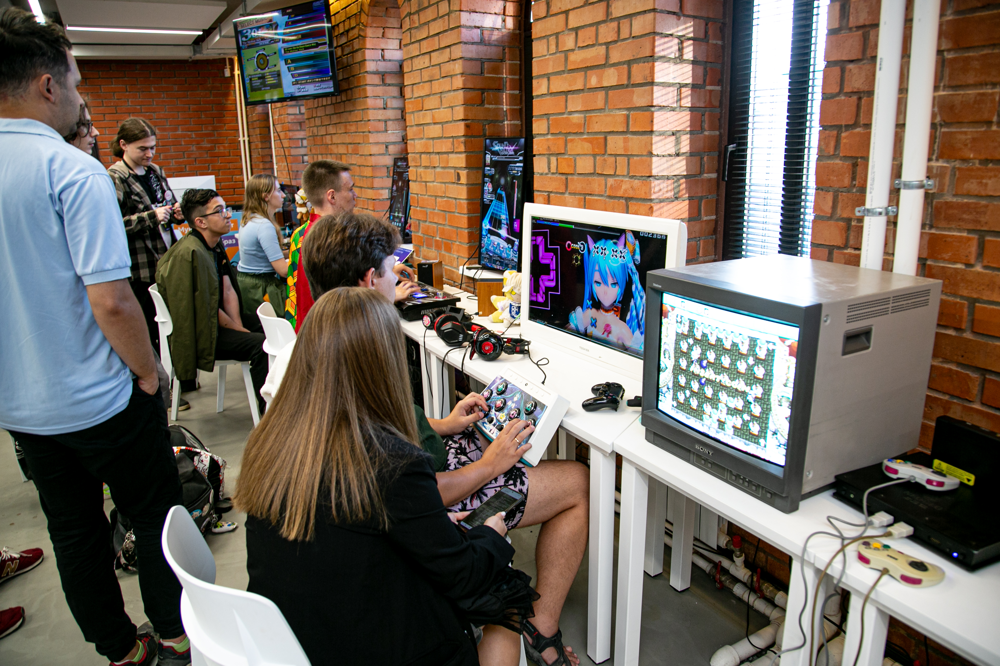 GEEKON FEST 2. Разработка логотипа — Изображение №18 — Брендинг, Иллюстрация на Dprofile