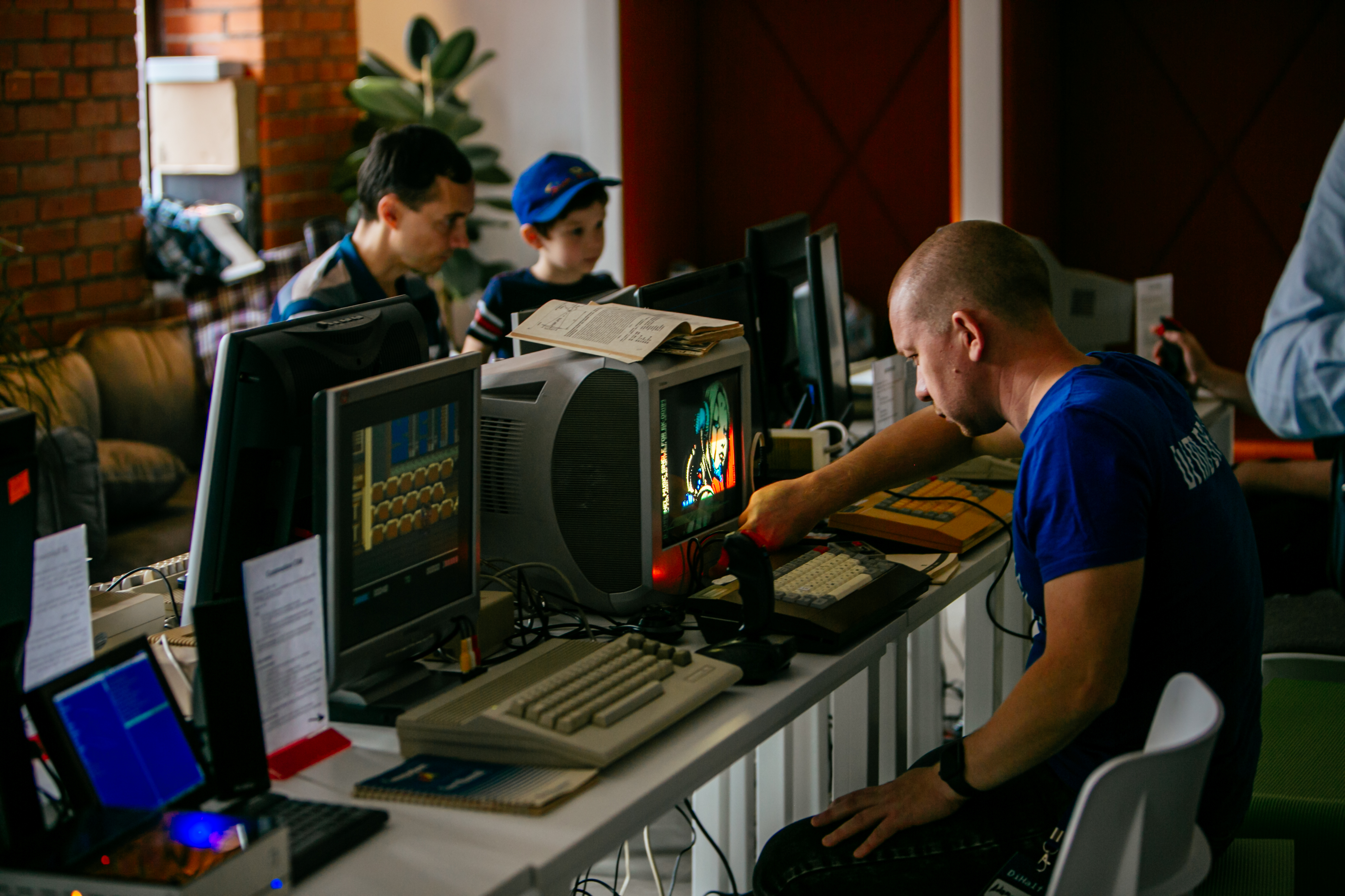 GEEKON FEST 2. Разработка логотипа — Изображение №20 — Брендинг, Иллюстрация на Dprofile
