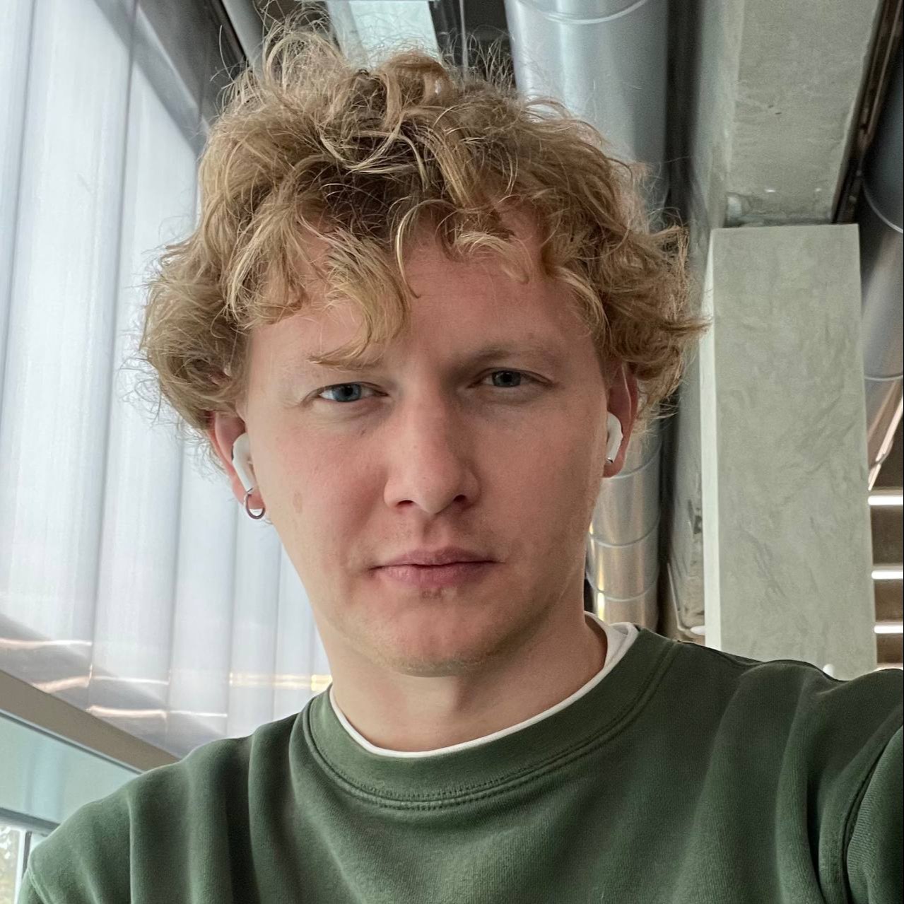 Аватар пользователя Михаил Артемов