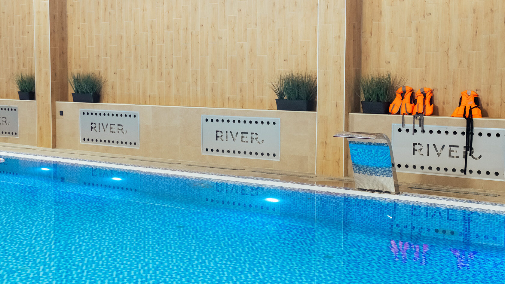 Центр здоровья и спорта RIVER — Изображение №19 — Брендинг, Графика на Dprofile