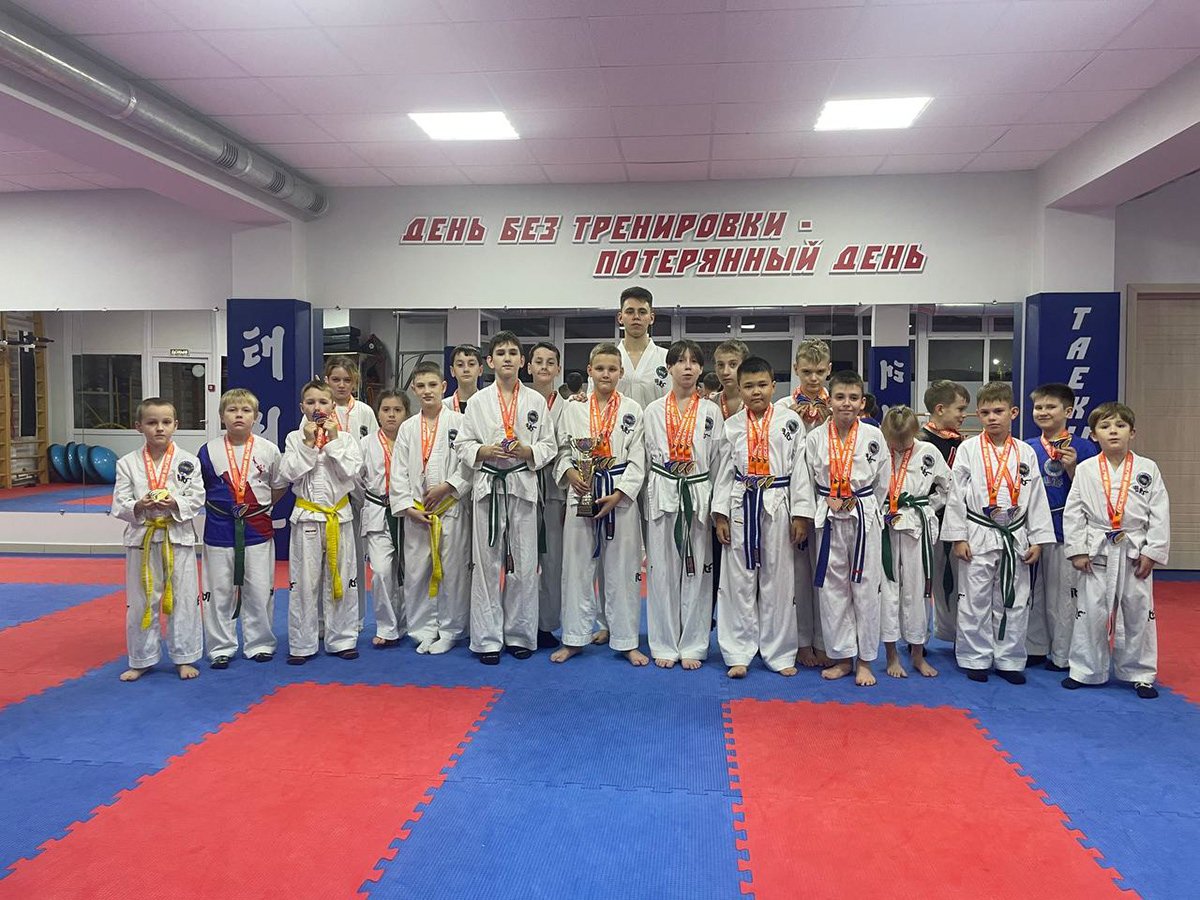 Осенний Вызов — айдентика турнира по тхэквондо — Изображение №20 — Брендинг на Dprofile