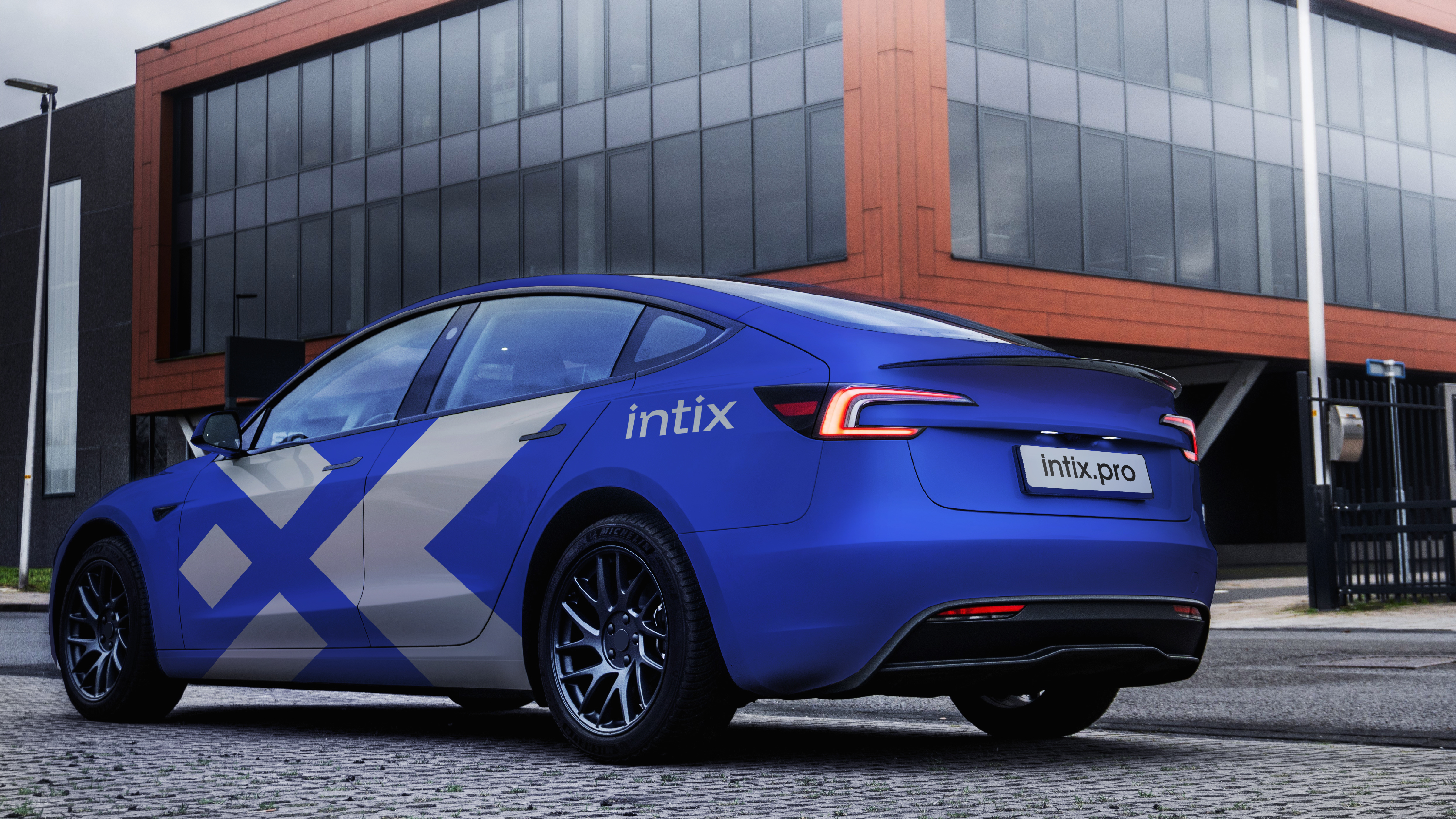 Intix — Изображение №10 — Брендинг, Графика на Dprofile