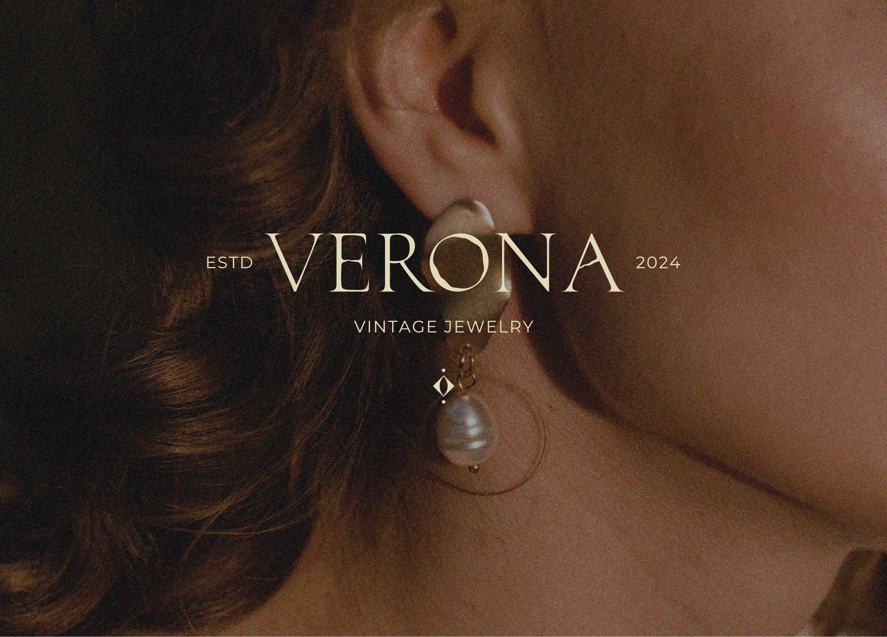 VERONA / Фирменный стиль для бренда винтажных украшений — Изображение №1 — Брендинг, Графика на Dprofile