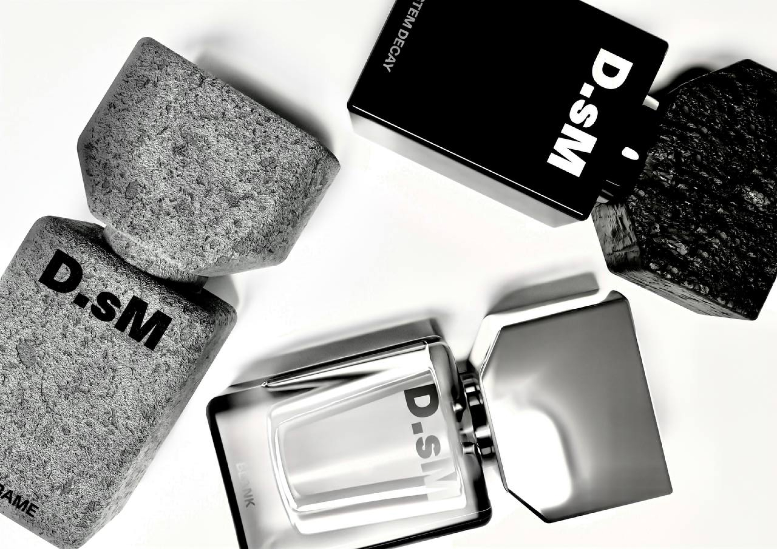 АЙДЕНТИКА| УПАКОВКА | DOVER STREET MARKET РЕБРЕНДИНГ — Изображение №1 — Брендинг на Dprofile