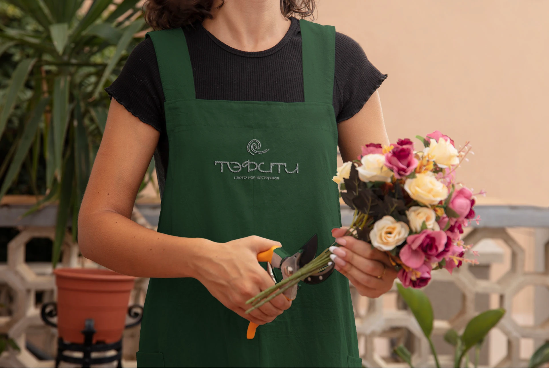 TEFITI BRAND IDENTITY FLOWER SHOP ЛОГОТИП ЦВЕТОЧНЫЙ — Изображение №11 — Брендинг на Dprofile