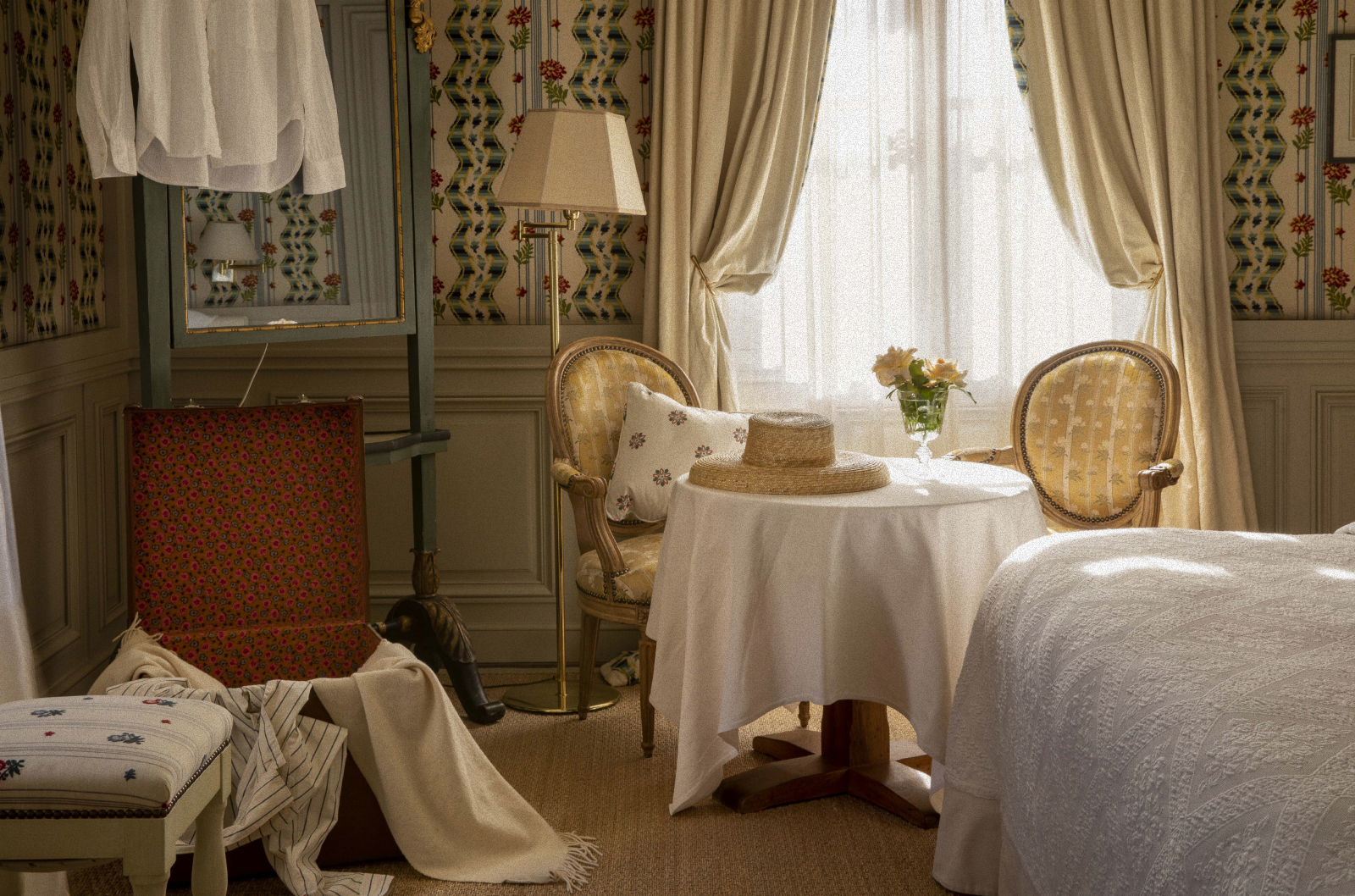 Brand design for European hotel in Provence France — Изображение №9 — Брендинг на Dprofile