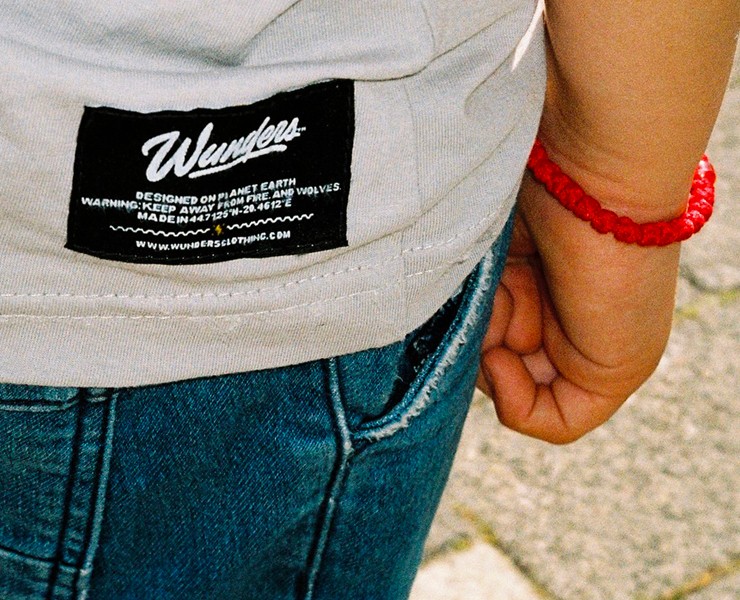 Logos & merch на Dprofile