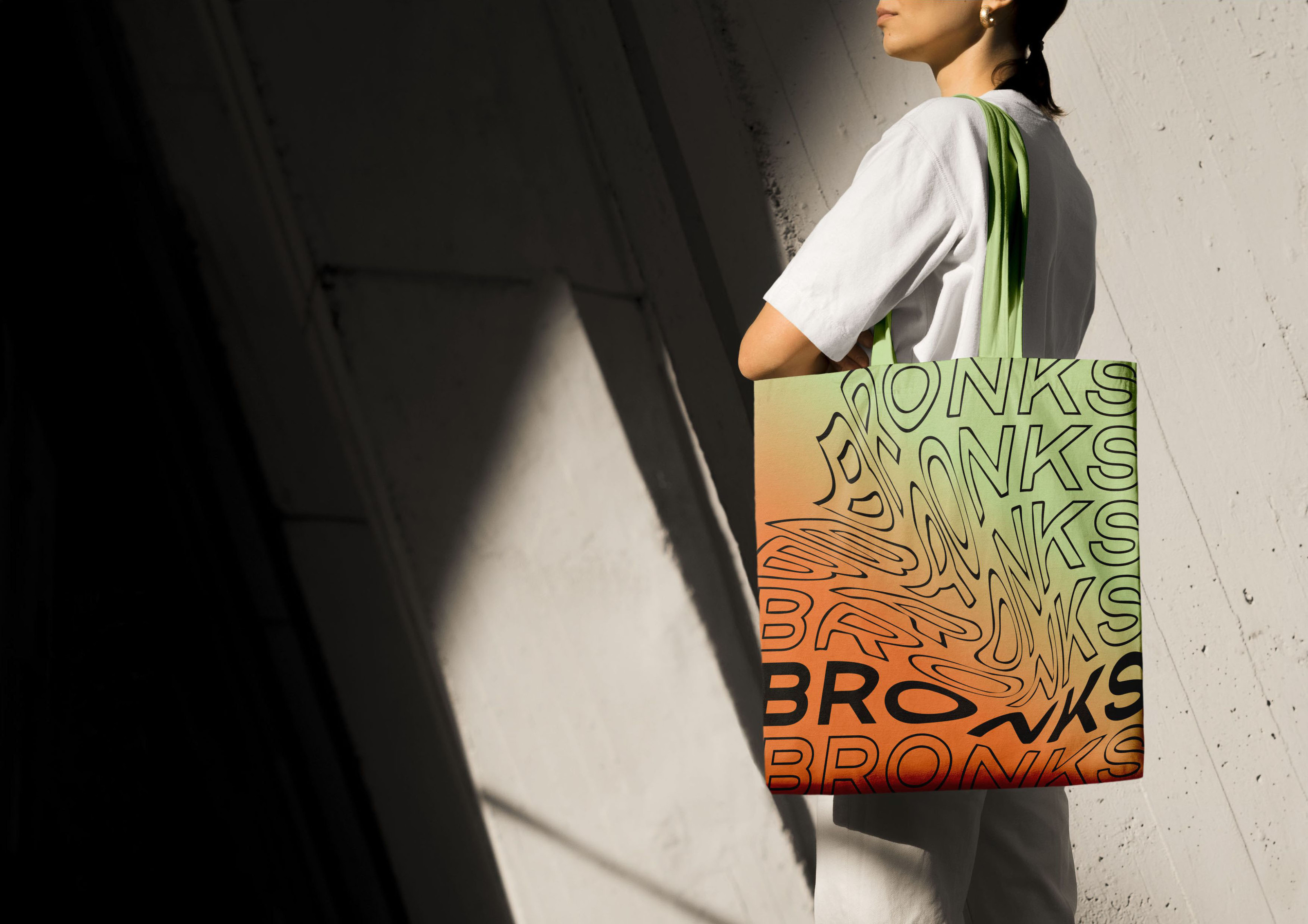 Логотип и фирменный стиль бренда одежды Bronks — Изображение №12 — Брендинг на Dprofile
