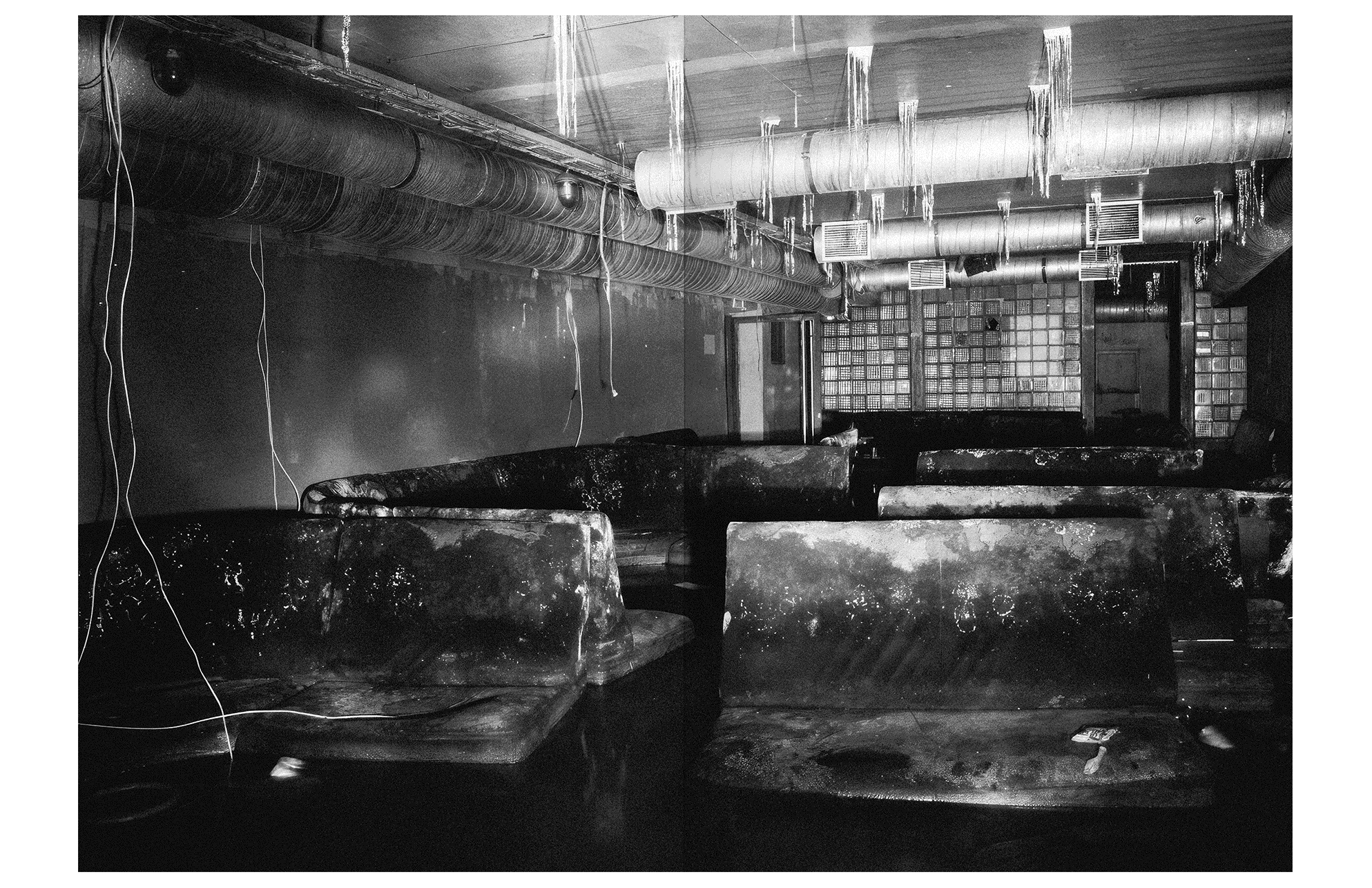 Closed forever/history of rave culture in Russia — Изображение №2 — Брендинг, Графика на Dprofile