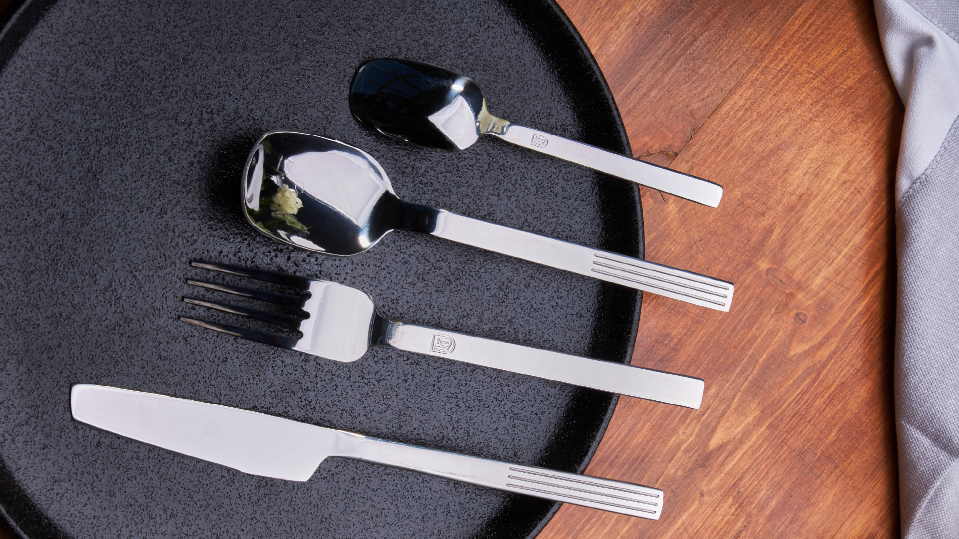 LÖFFEL — Изображение №9 — Брендинг, Графика на Dprofile