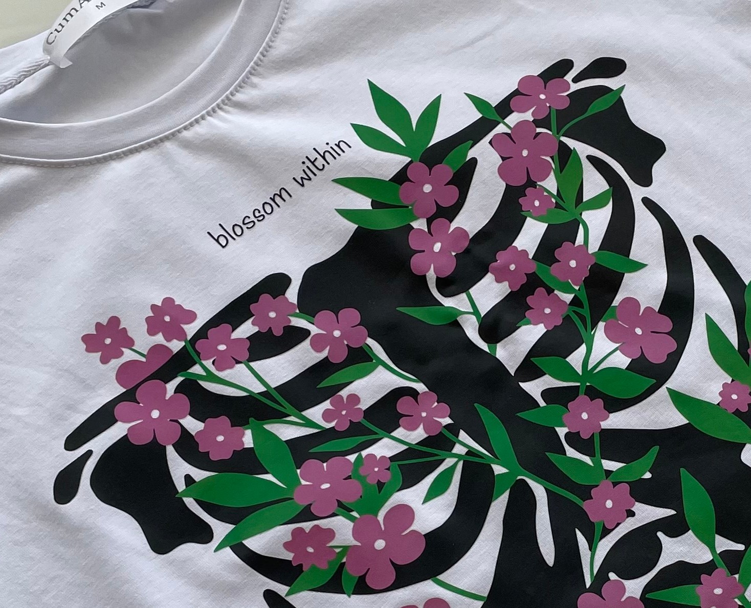 Принт-иллюстрация blossom within — Брендинг, Иллюстрация на Dprofile