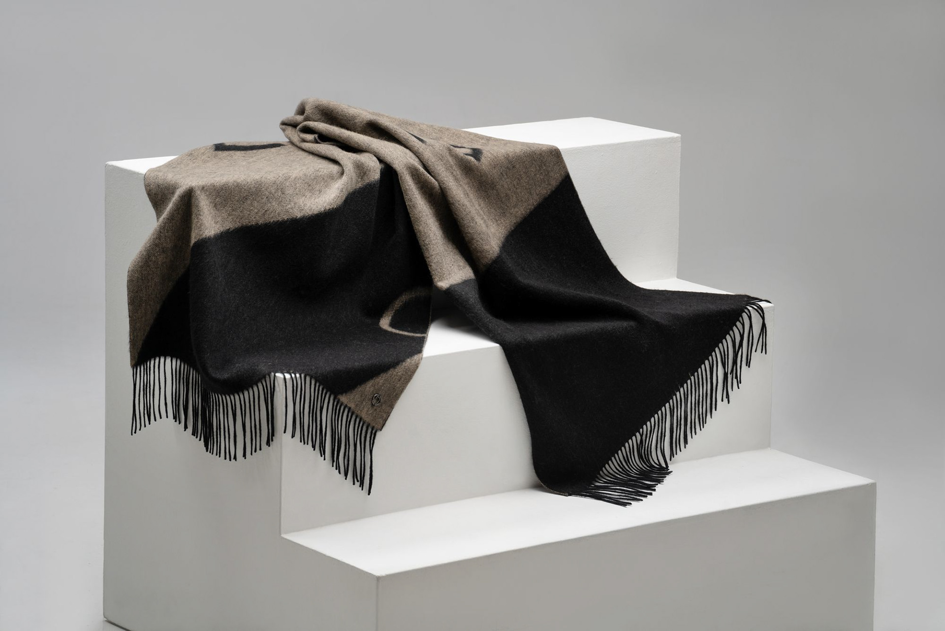 Newonce — Изображение №10 — Брендинг на Dprofile