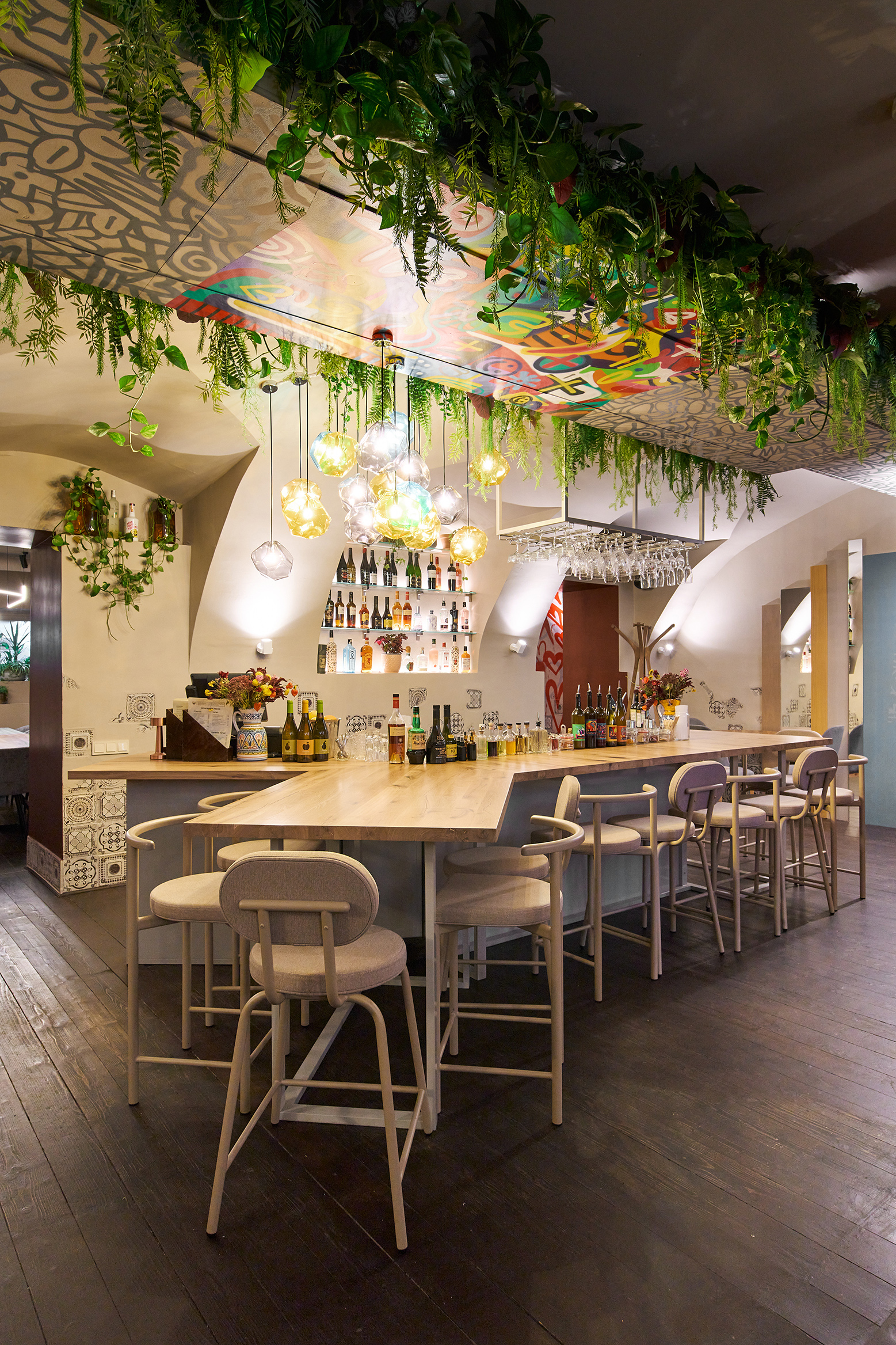 Редизайн БарСлона в Санкт-Петербурге — Изображение №3 — Брендинг, Иллюстрация на Dprofile