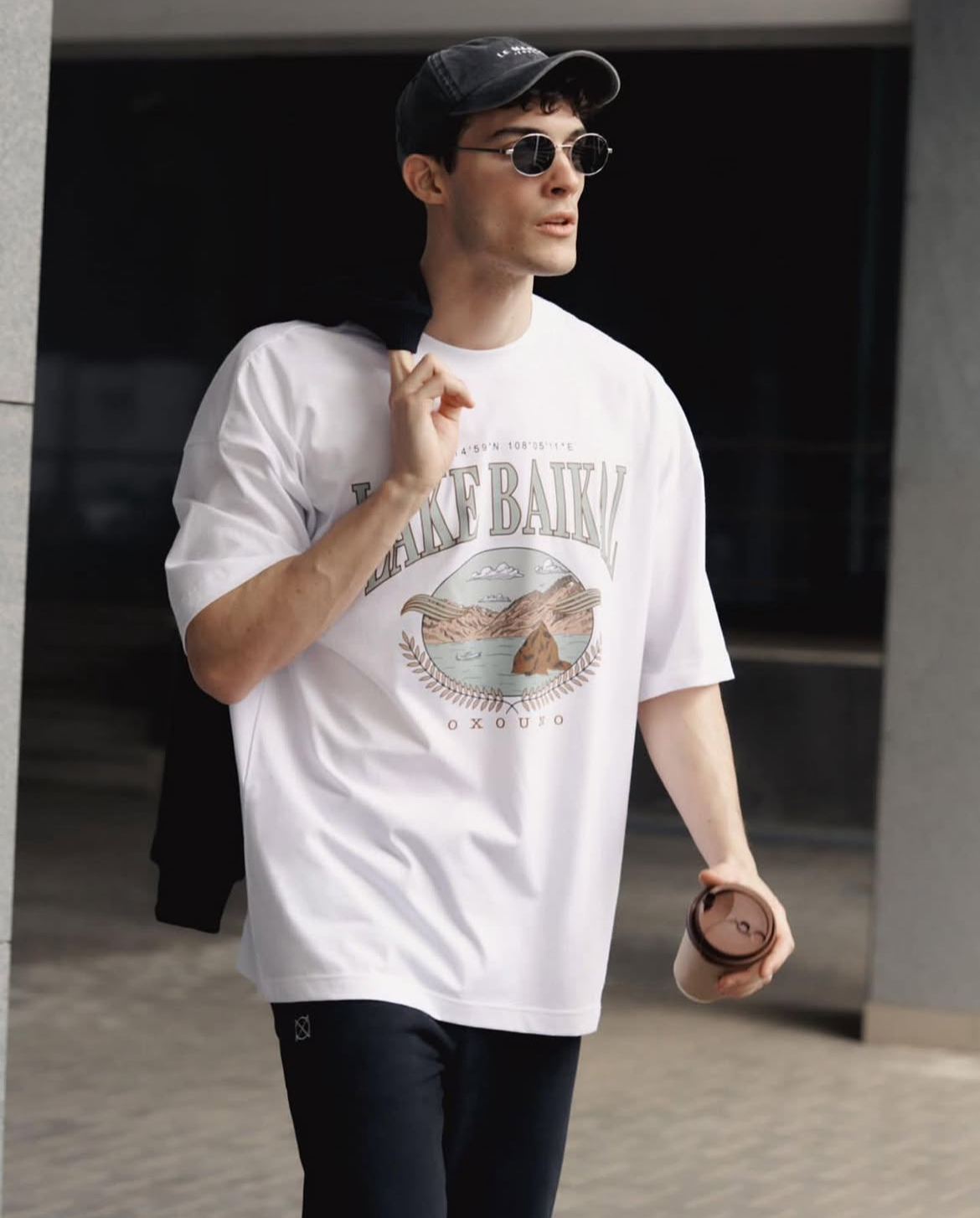 Мерч для российского бренда одежды OXOUNO — Изображение №13 — Брендинг на Dprofile